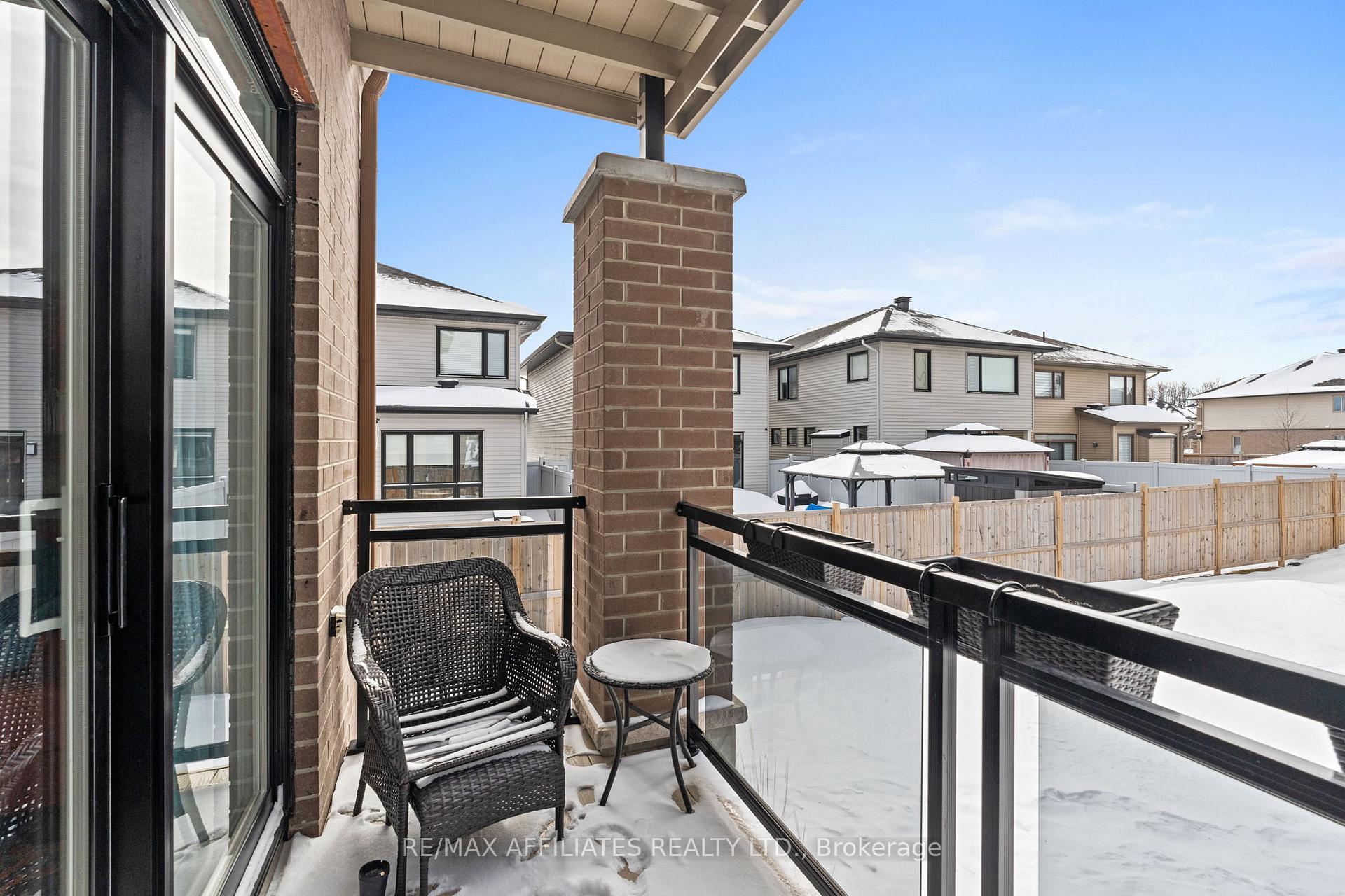 Photo 31 of 28 Carabiner Private, Ottawa, Mer Bleue/Bradley Estates/Anderson Park — HOMEH