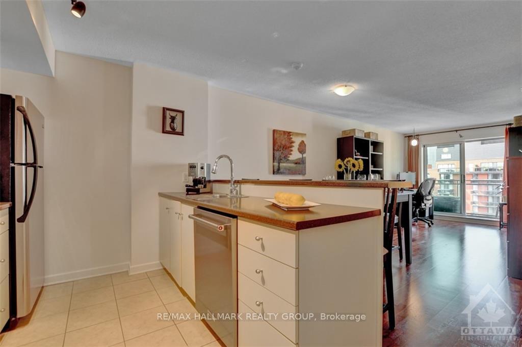 Photo 7 of Unit 906, 138 Somerset Street W, Ottawa, Ottawa Centre/Golden Triangle — HOMEH