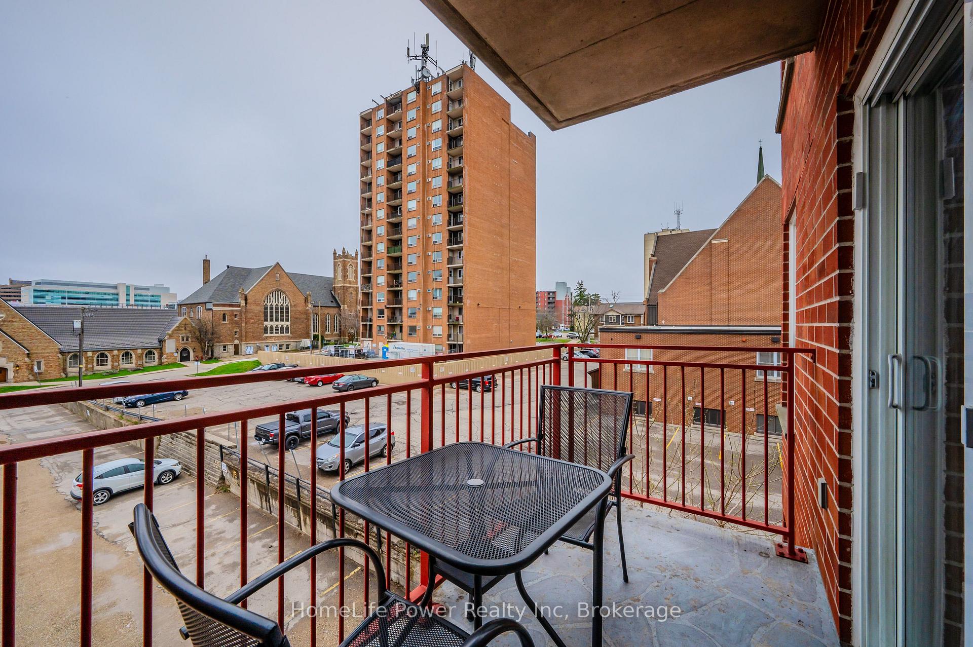 Photo 8 of Unit 302, 20 St George Street, Kitchener — HOMEH