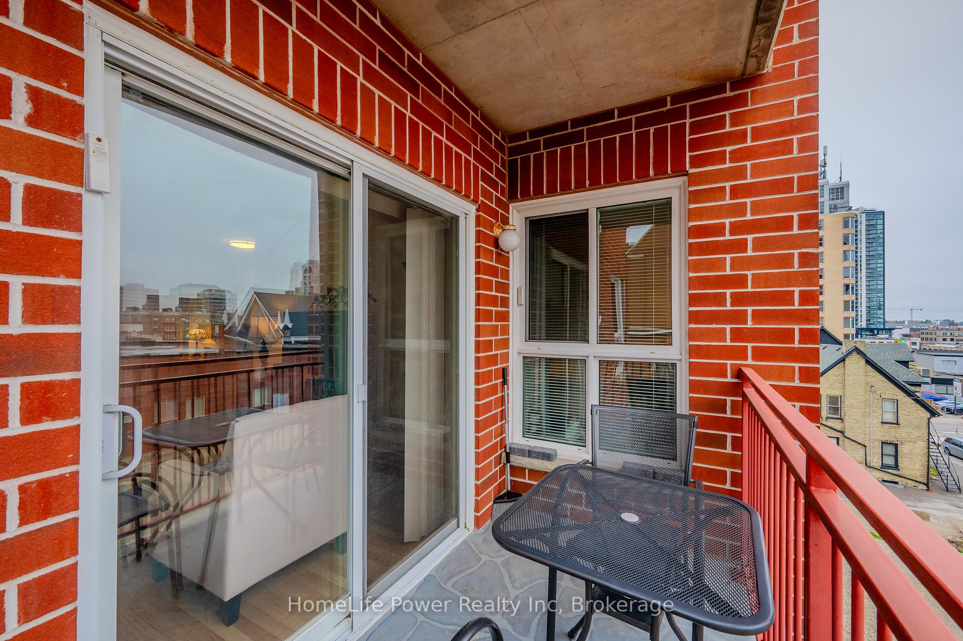 Photo 9 of Unit 302, 20 St George Street, Kitchener — HOMEH