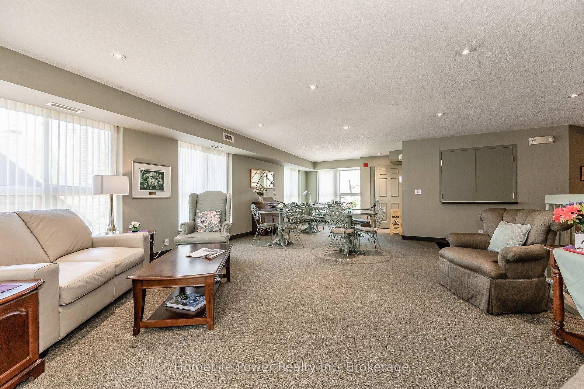 Photo 31 of Unit 302, 20 St George Street, Kitchener — HOMEH
