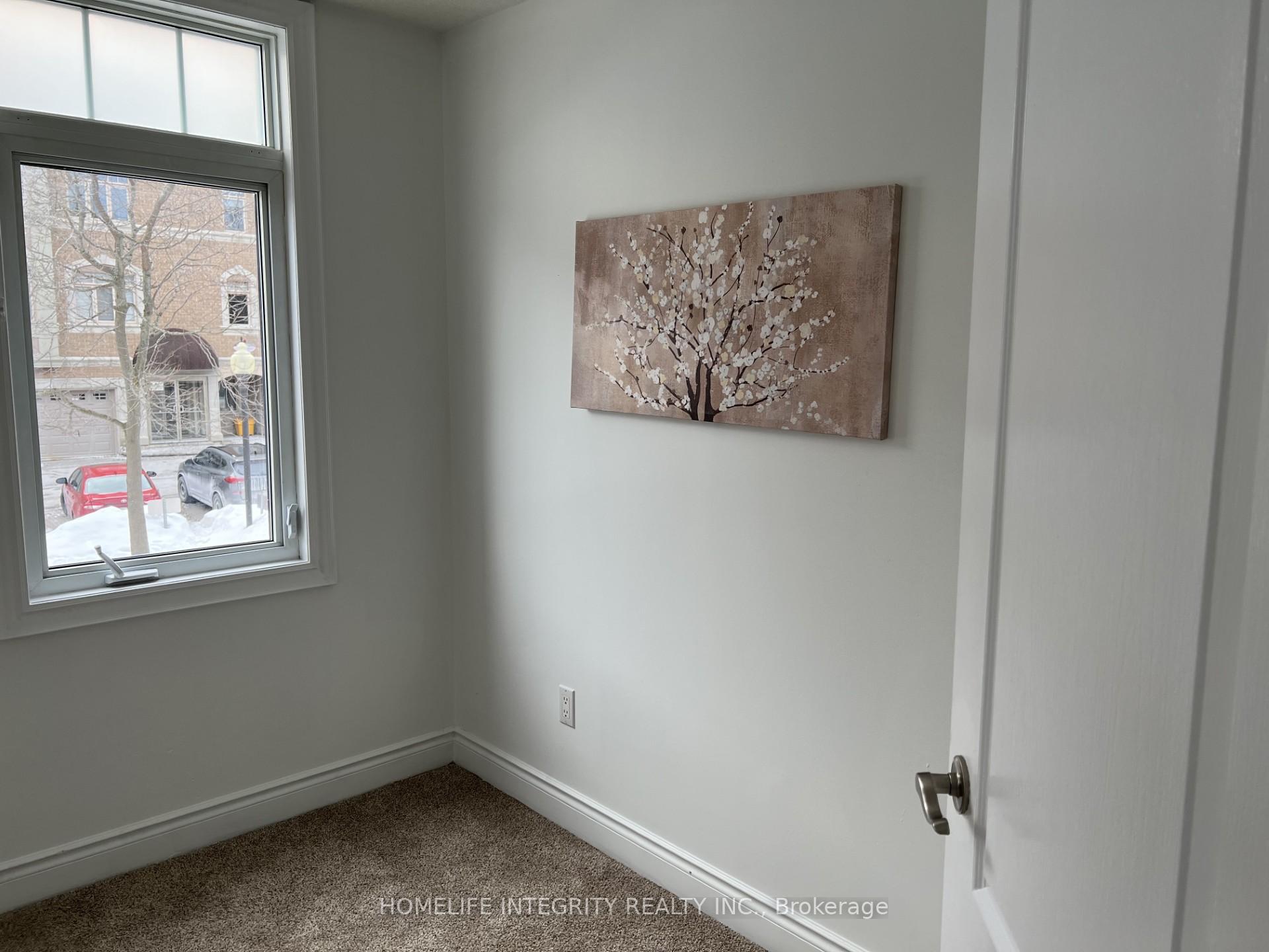 Photo 2 of Unit 211, 78 Sunset Boulevard, New Tecumseth, Alliston — HOMEH