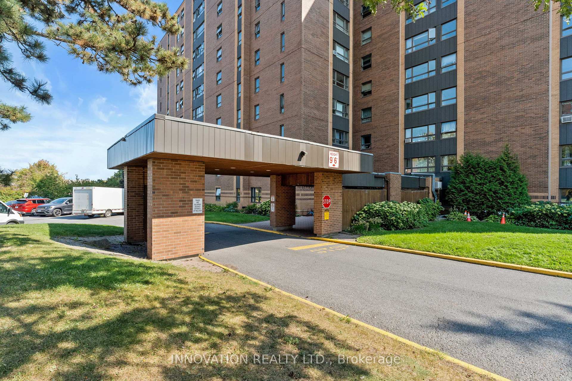 Photo 7 of Unit 501, 1356 Meadowlands Drive E, Ottawa, Borden Farm/Stewart Farm/Carleton Heights/Parkwood Hills — HOMEH