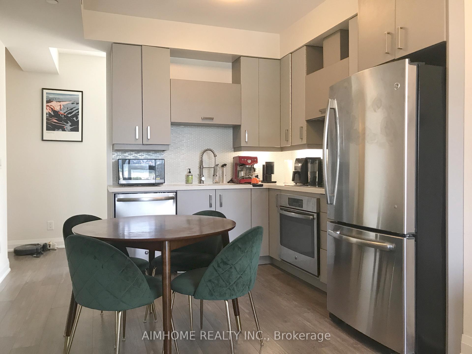Photo 6 of Unit 605, 28 Uptown Drive, Markham, Unionville — HOMEH