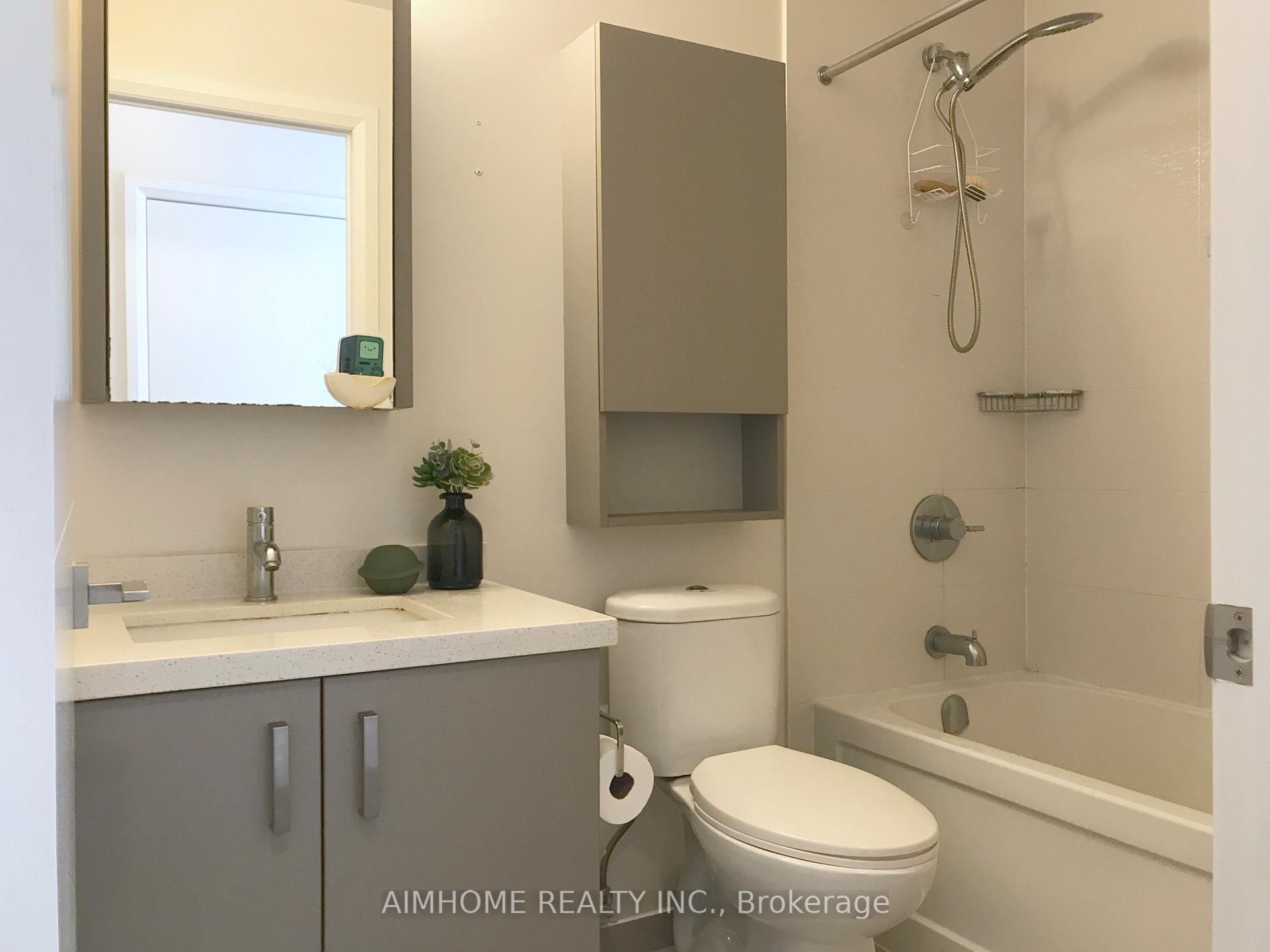 Photo 9 of Unit 605, 28 Uptown Drive, Markham, Unionville — HOMEH