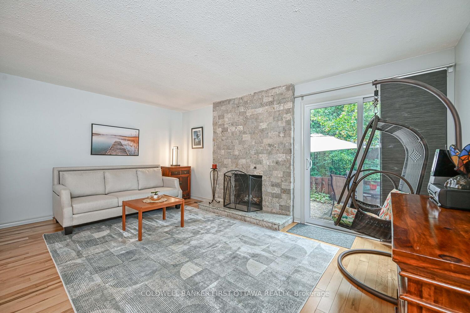 Photo 5 of 154 McClintock Way, Ottawa, Kanata - Katimavik — HOMEH