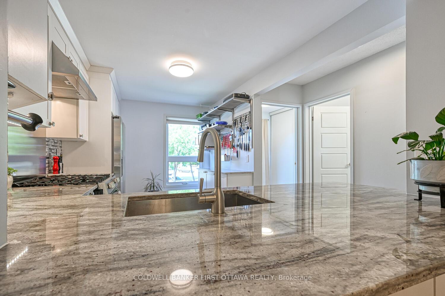 Photo 12 of 154 McClintock Way, Ottawa, Kanata - Katimavik — HOMEH