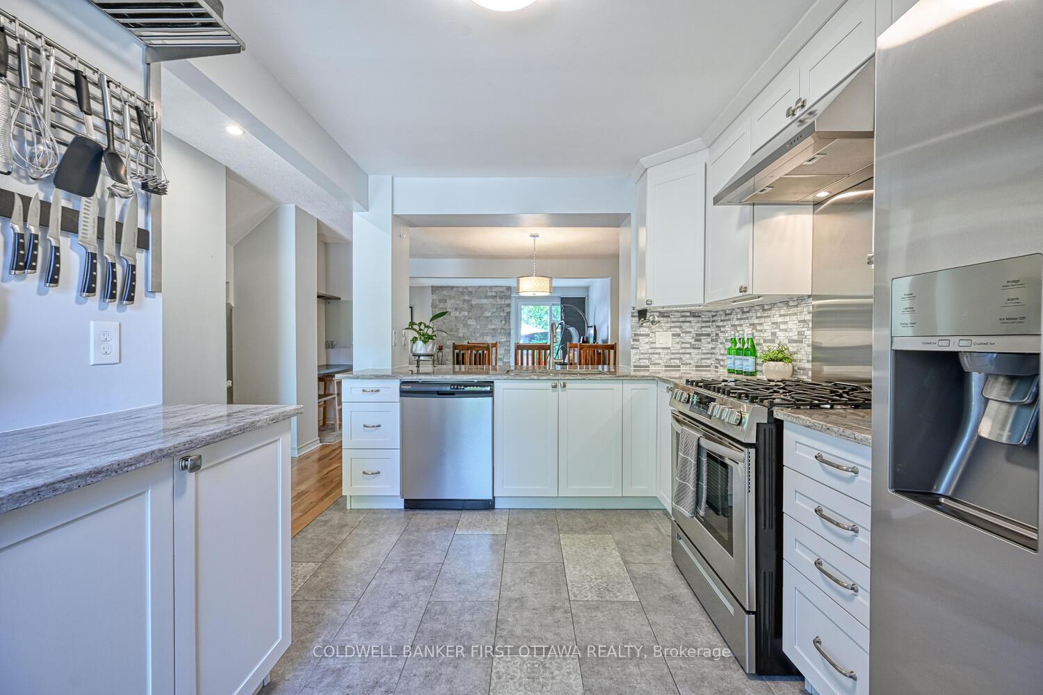 Photo 16 of 154 McClintock Way, Ottawa, Kanata - Katimavik — HOMEH