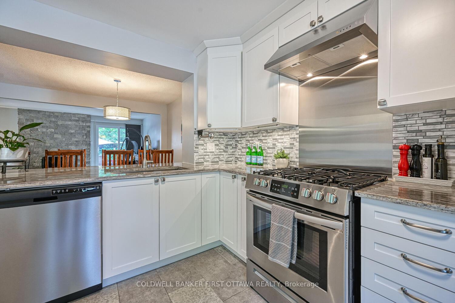 Photo 18 of 154 McClintock Way, Ottawa, Kanata - Katimavik — HOMEH