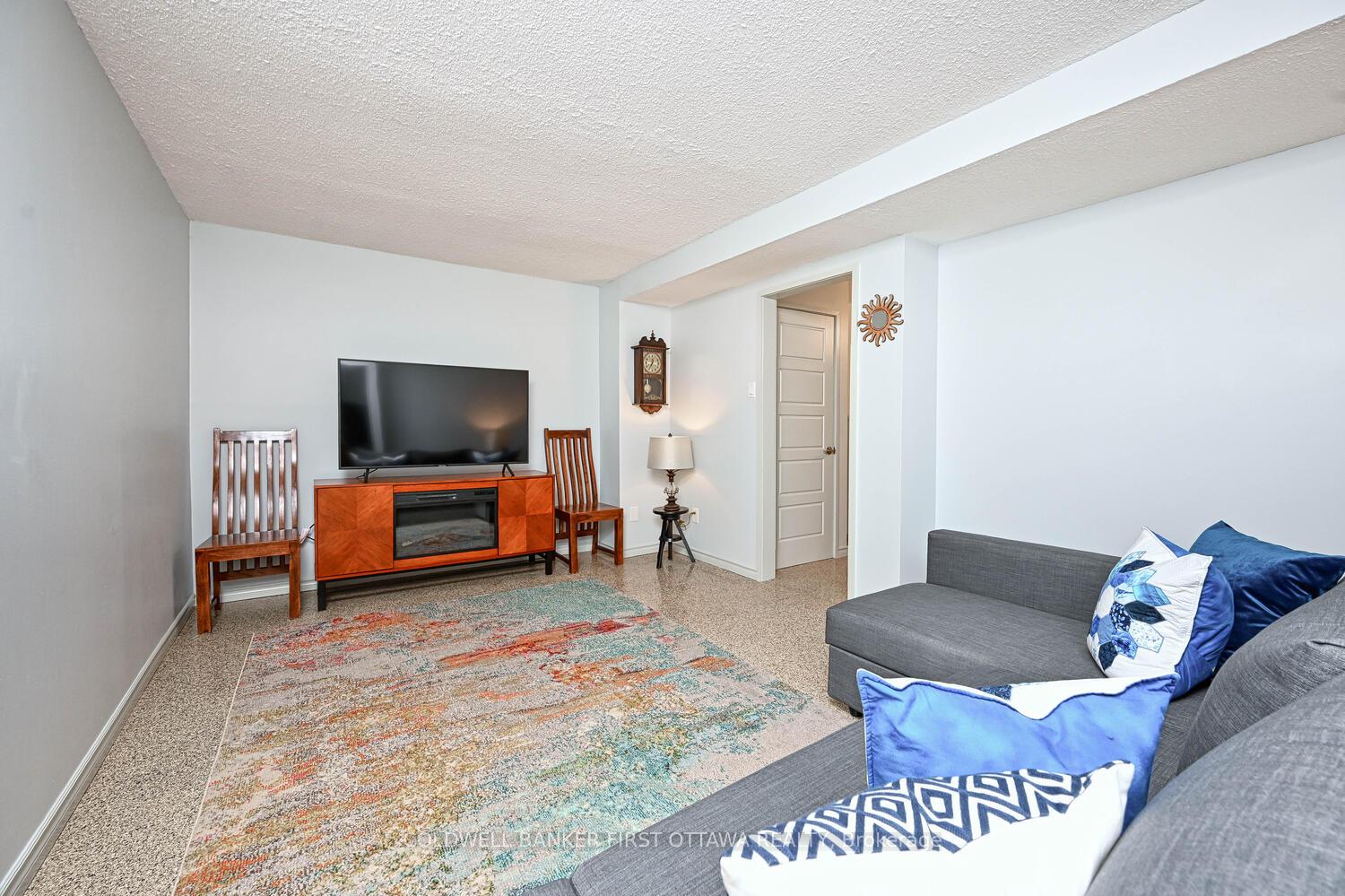 Photo 33 of 154 McClintock Way, Ottawa, Kanata - Katimavik — HOMEH
