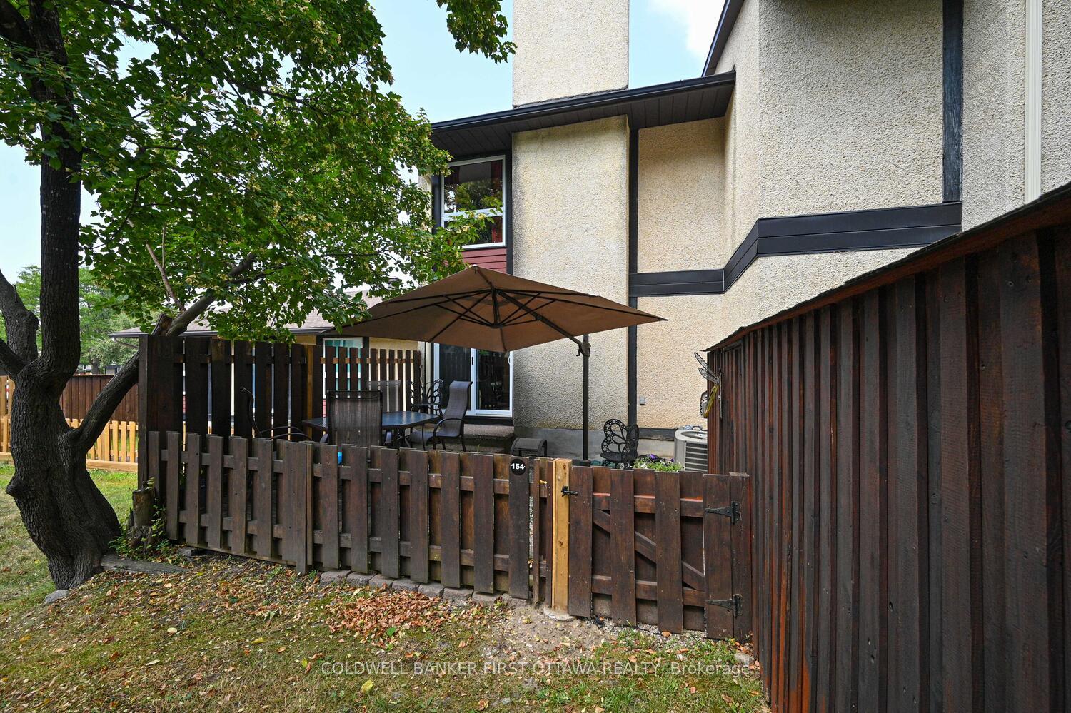 Photo 37 of 154 McClintock Way, Ottawa, Kanata - Katimavik — HOMEH