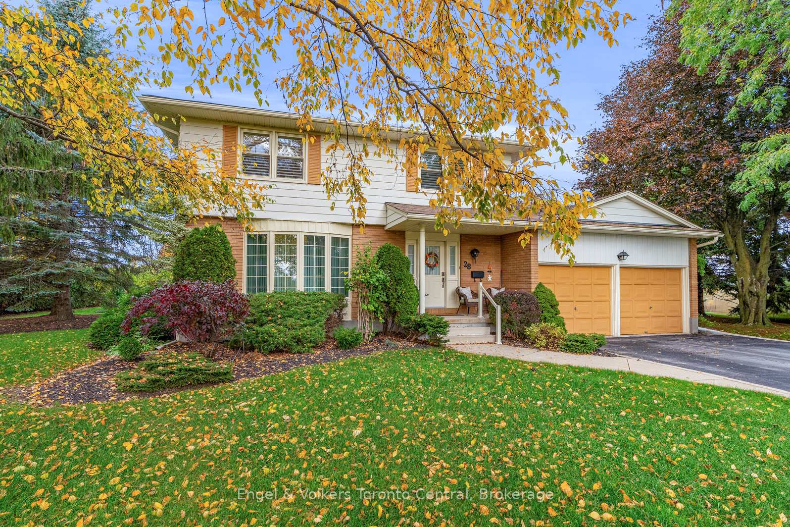 Photo 1 of 28 Batteaux Road, Clearview, Nottawa — HOMEH