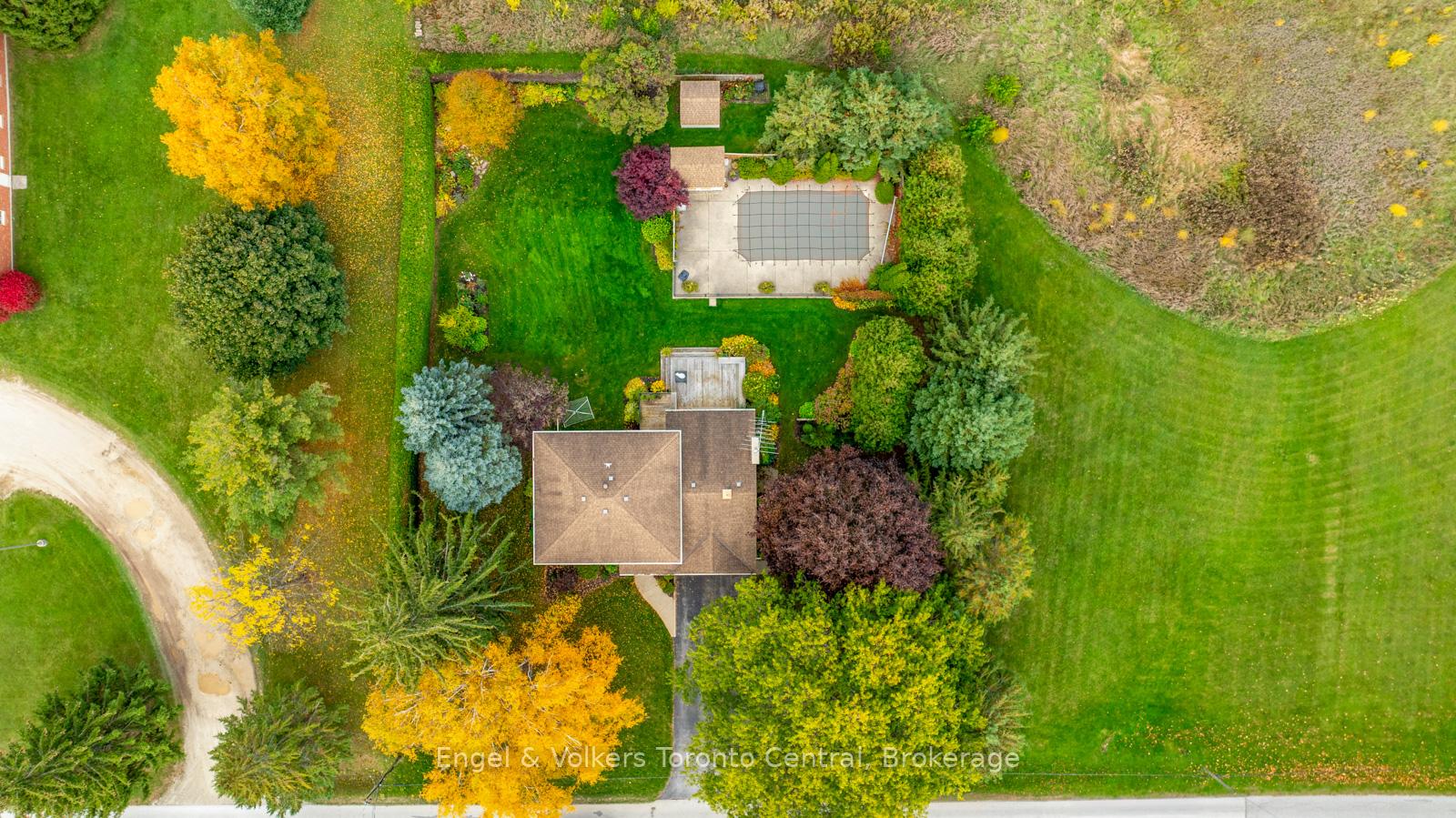 Photo 3 of 28 Batteaux Road, Clearview, Nottawa — HOMEH