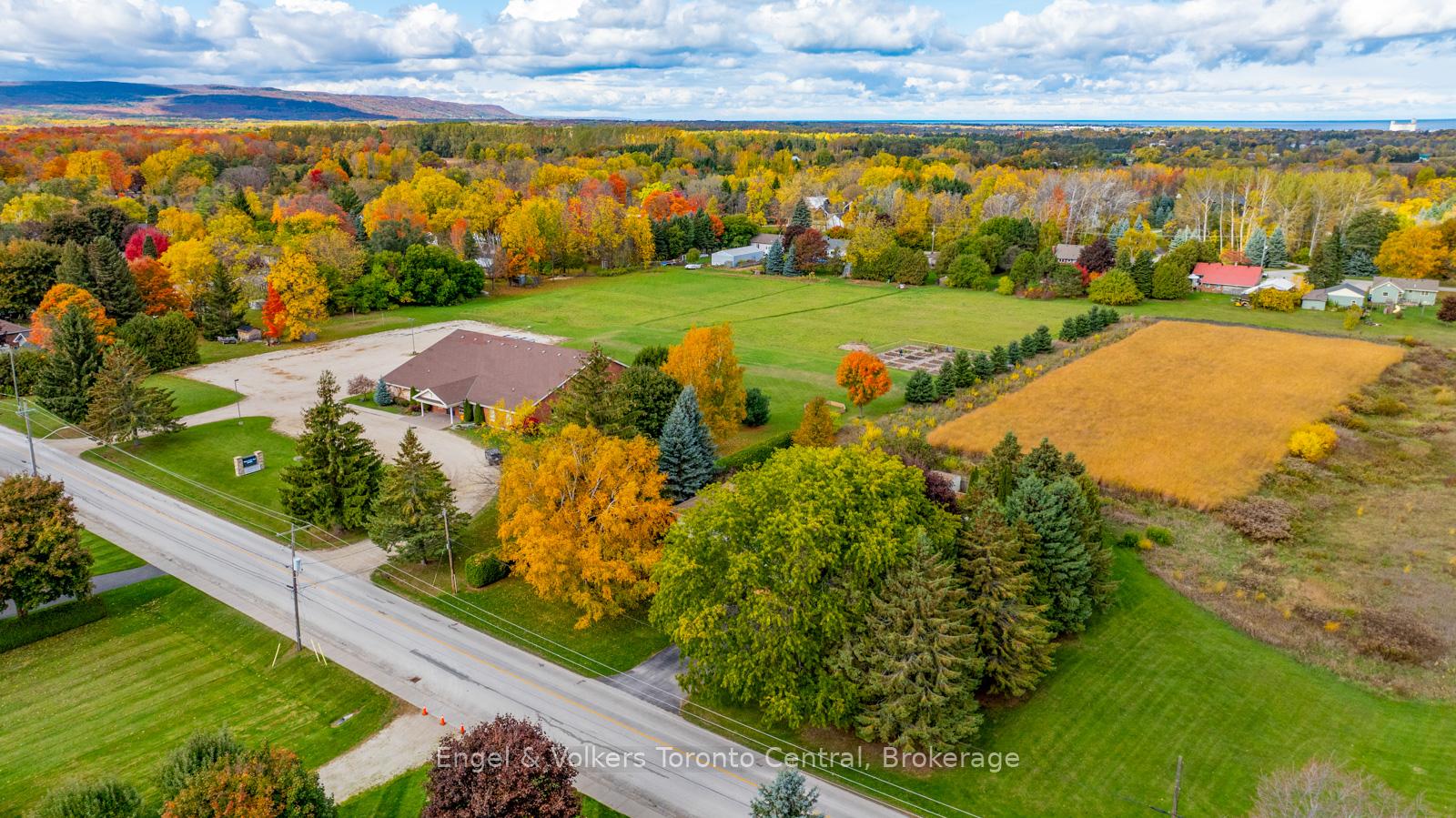 Photo 4 of 28 Batteaux Road, Clearview, Nottawa — HOMEH