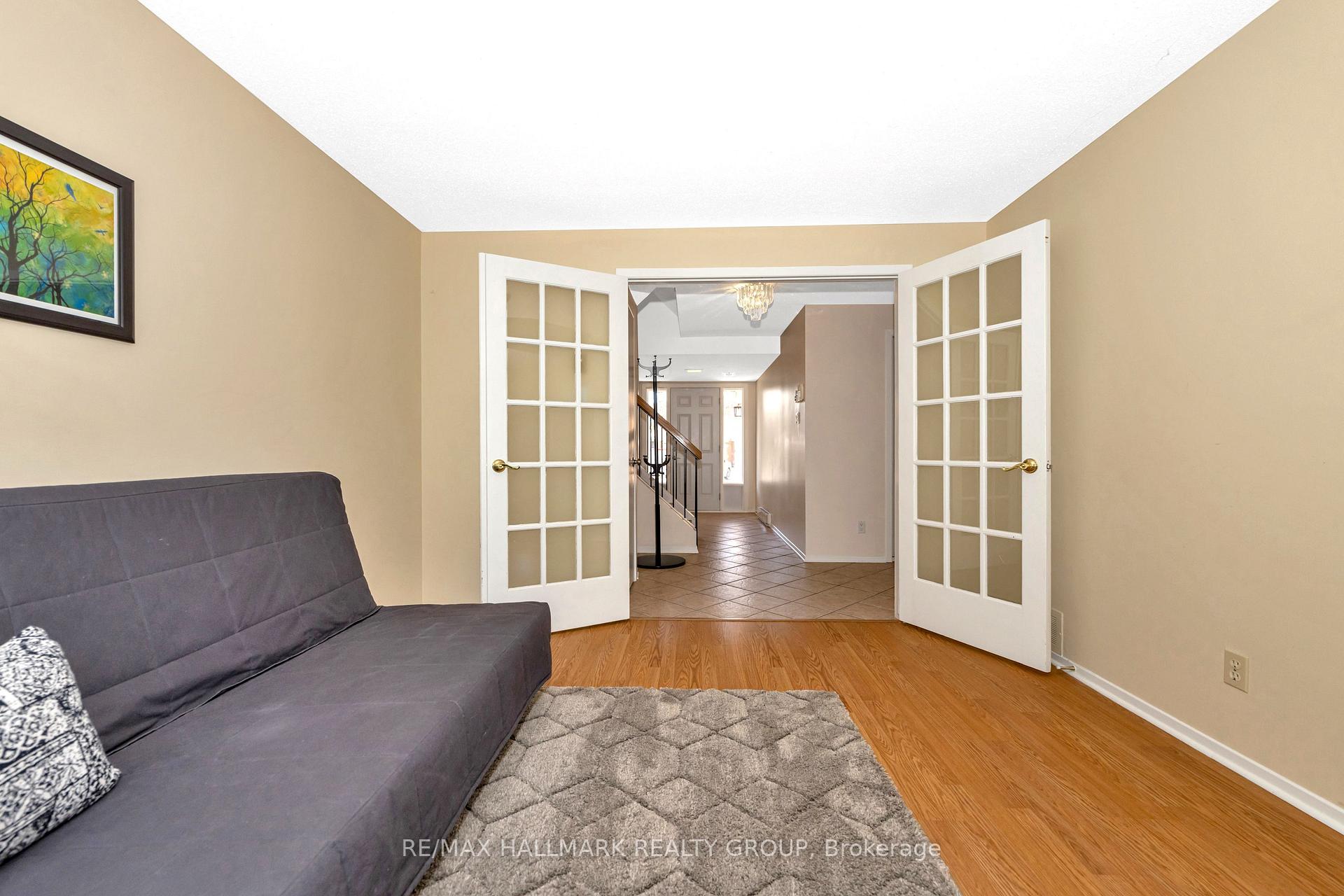 Photo 7 of Unit 37, 6A Millrise Lane SW, Ottawa, Centrepointe — HOMEH