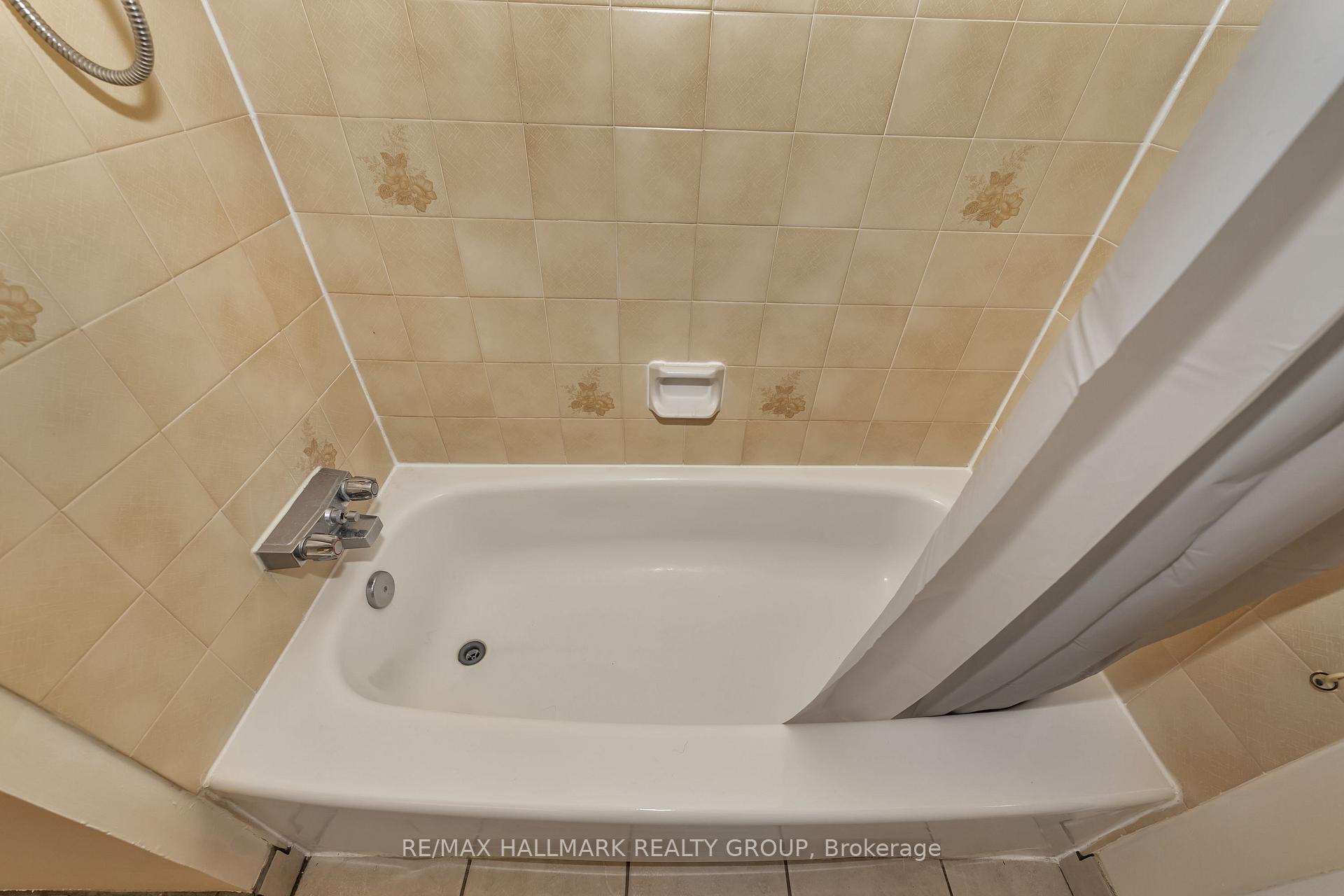 Photo 31 of Unit 37, 6A Millrise Lane SW, Ottawa, Centrepointe — HOMEH