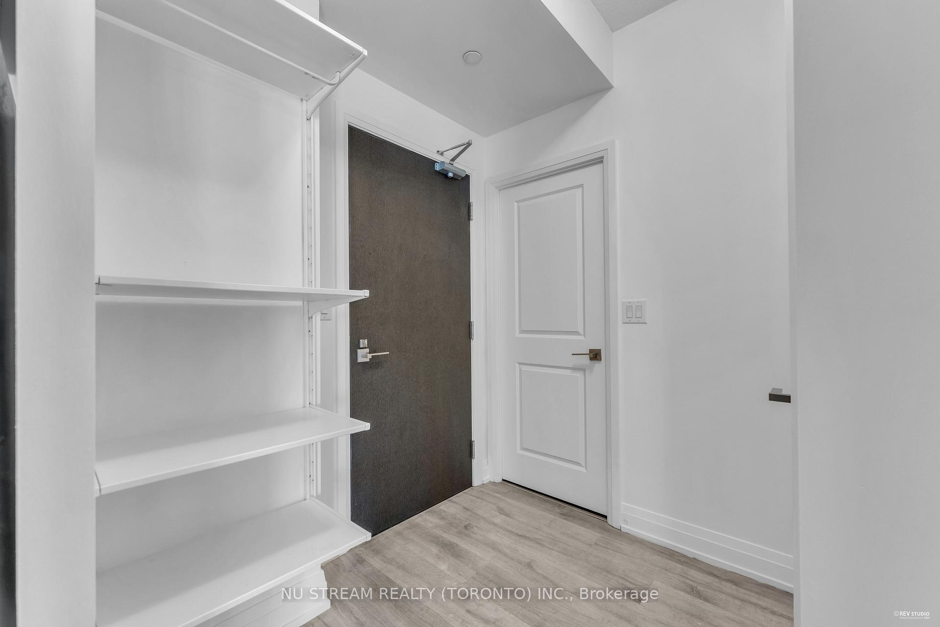 Photo 4 of Unit 2505, 3600 Highway 7 Road, Vaughan, Vaughan Corporate Centre — HOMEH