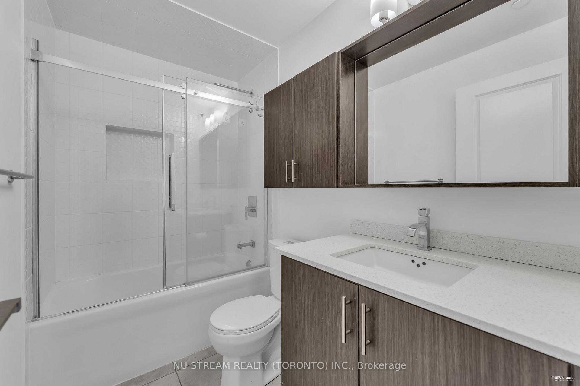 Photo 5 of Unit 2505, 3600 Highway 7 Road, Vaughan, Vaughan Corporate Centre — HOMEH