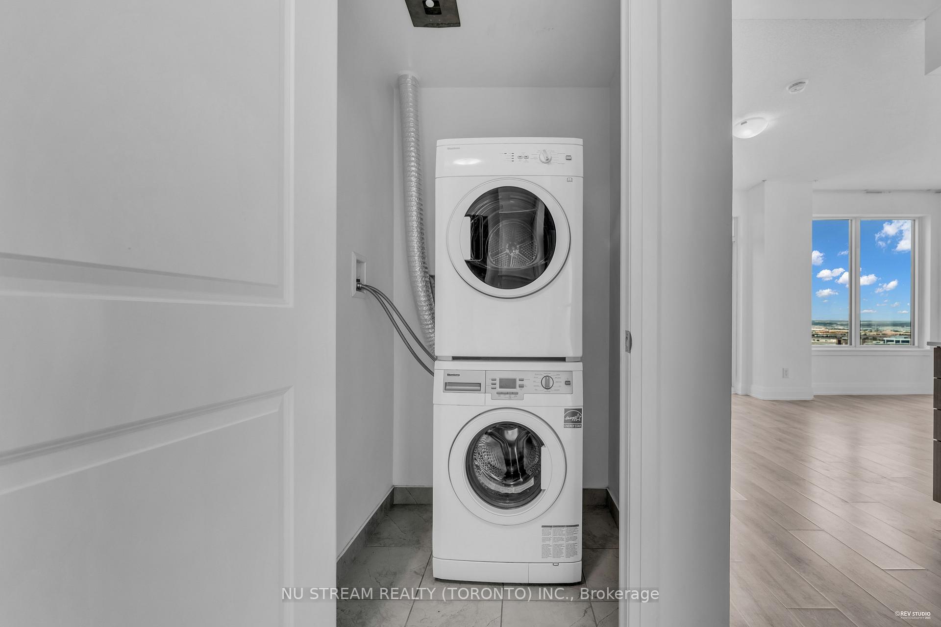 Photo 13 of Unit 2505, 3600 Highway 7 Road, Vaughan, Vaughan Corporate Centre — HOMEH