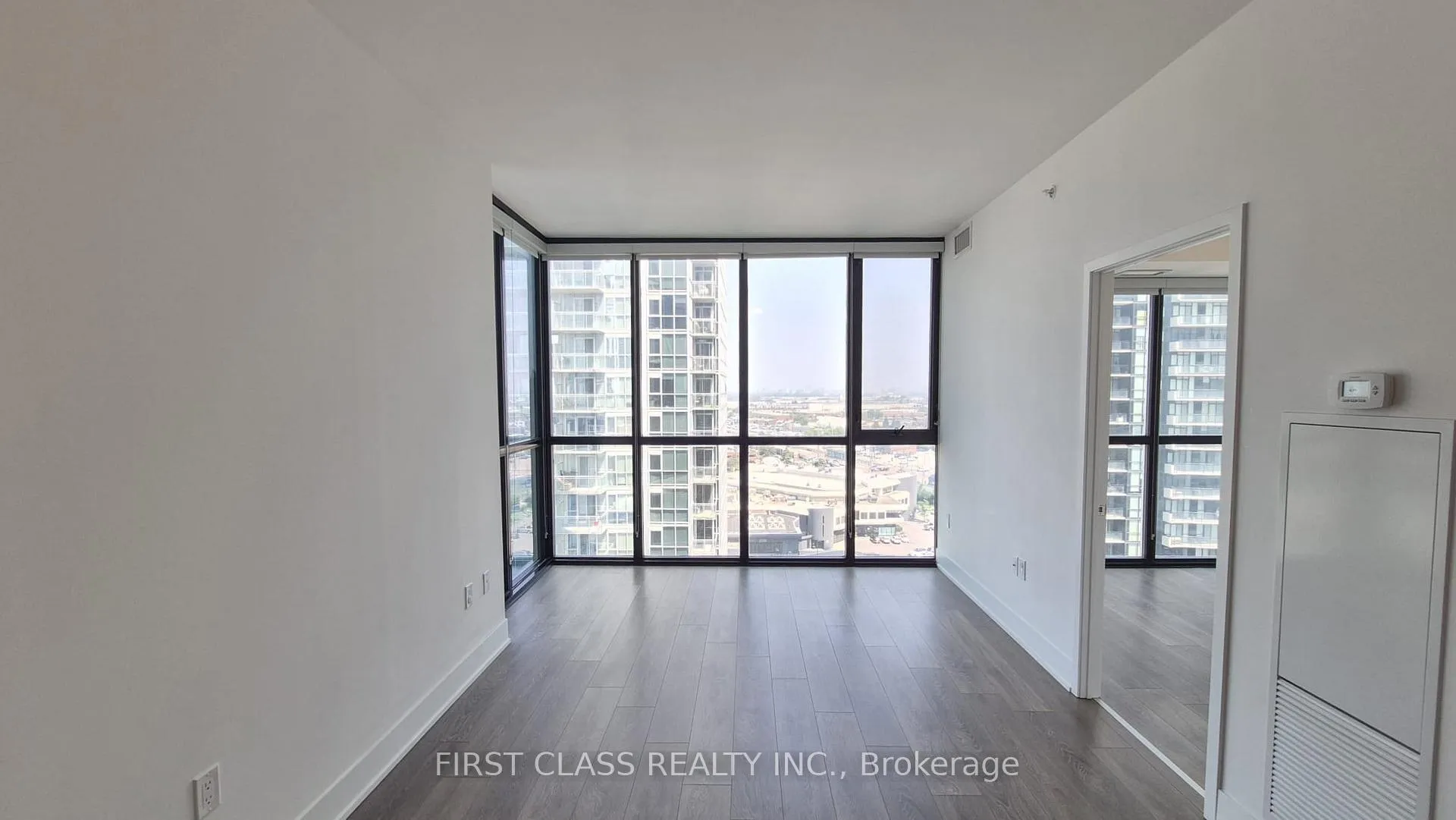 Photo 3 of Unit 1309, 2916 Highway 7, Vaughan, Concord — HOMEH