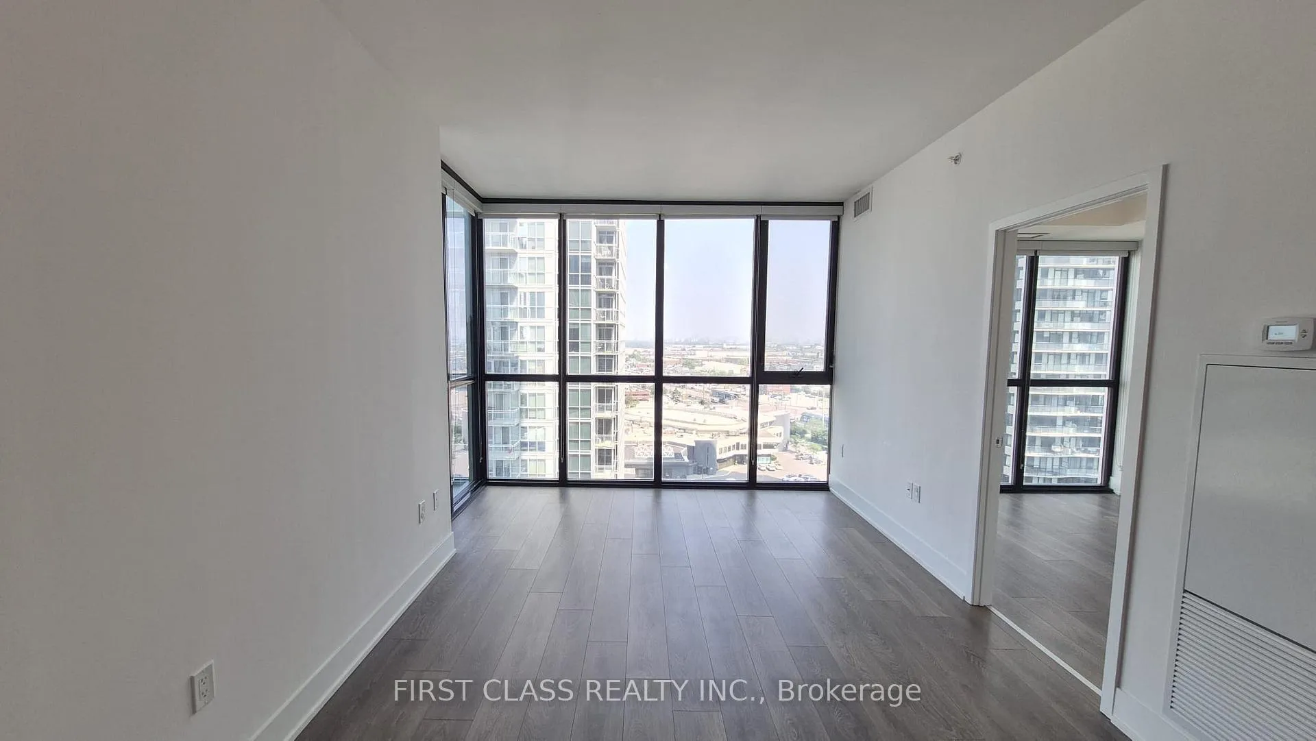 Photo 7 of Unit 1309, 2916 Highway 7, Vaughan, Concord — HOMEH