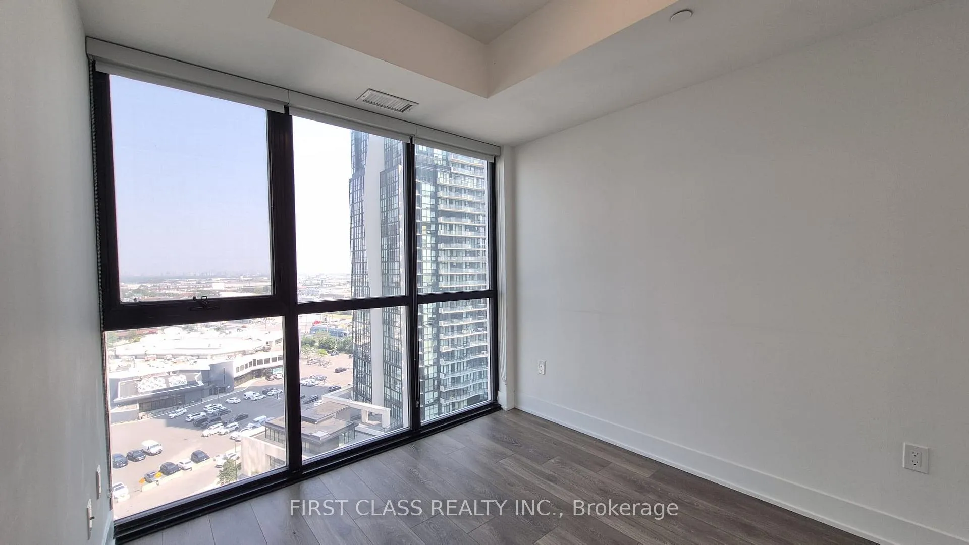 Photo 9 of Unit 1309, 2916 Highway 7, Vaughan, Concord — HOMEH