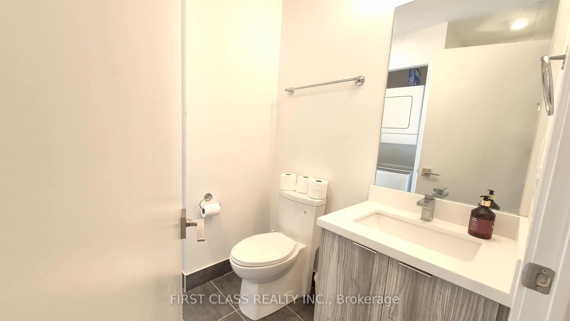 Photo 12 of Unit 1309, 2916 Highway 7, Vaughan, Concord — HOMEH