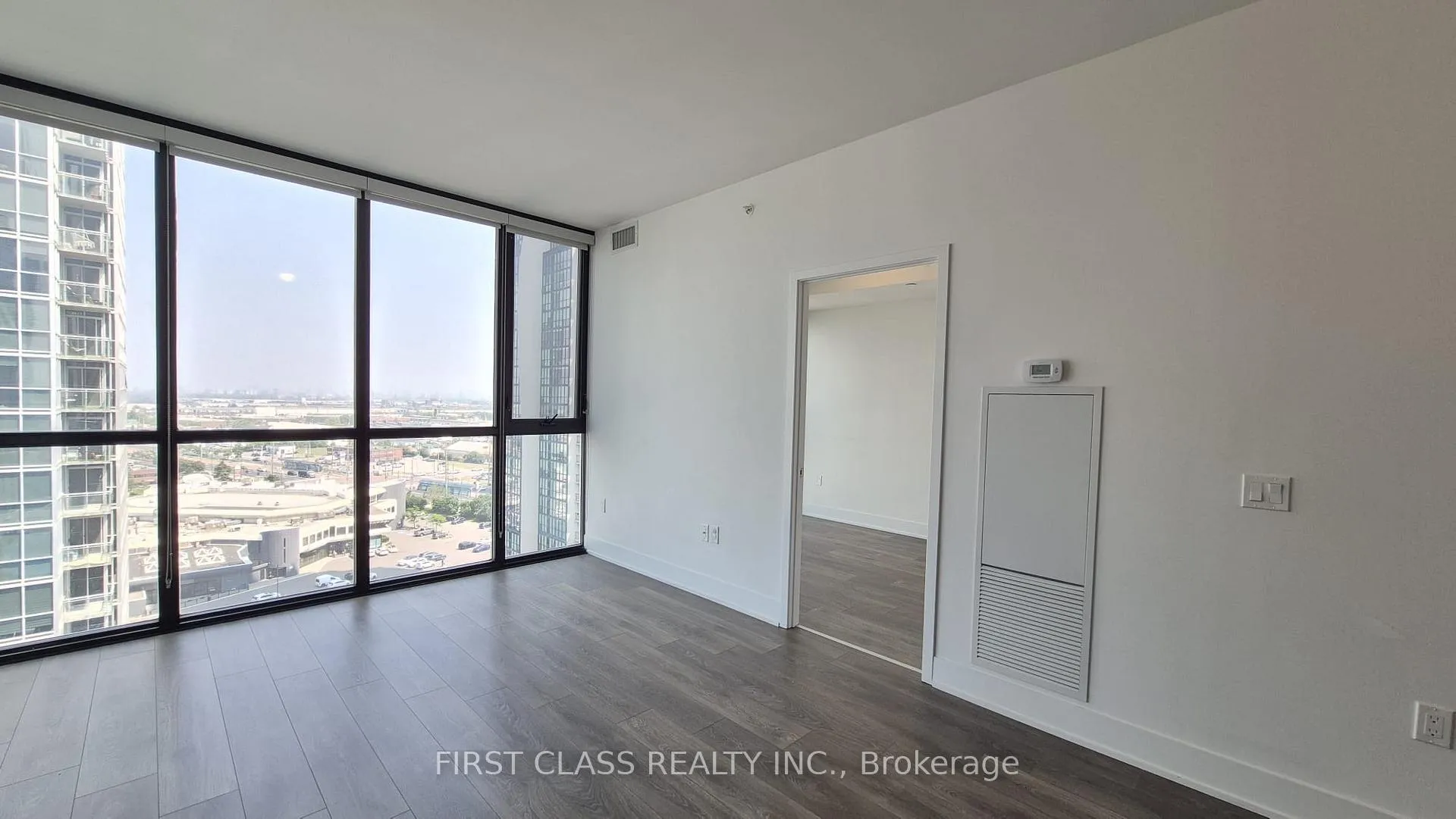 Photo 14 of Unit 1309, 2916 Highway 7, Vaughan, Concord — HOMEH