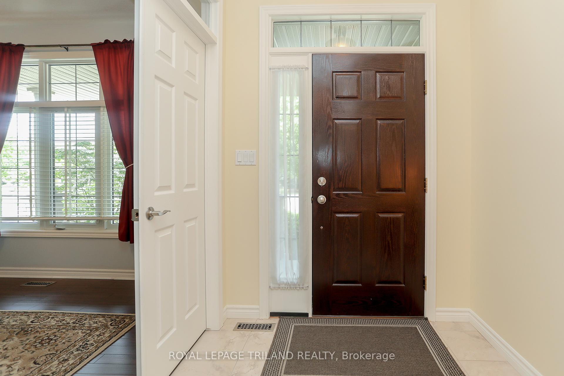 Photo 6 of Unit 31, 100 Southgate Parkway, St. Thomas — HOMEH