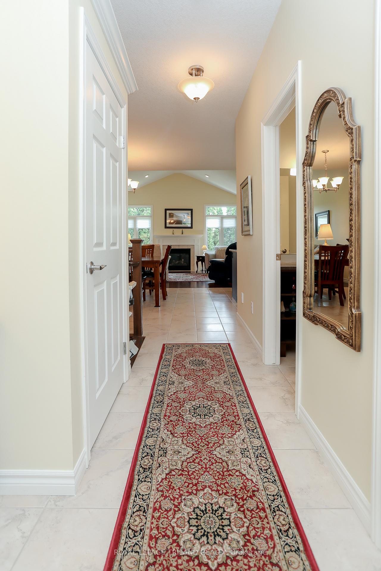 Photo 7 of Unit 31, 100 Southgate Parkway, St. Thomas — HOMEH