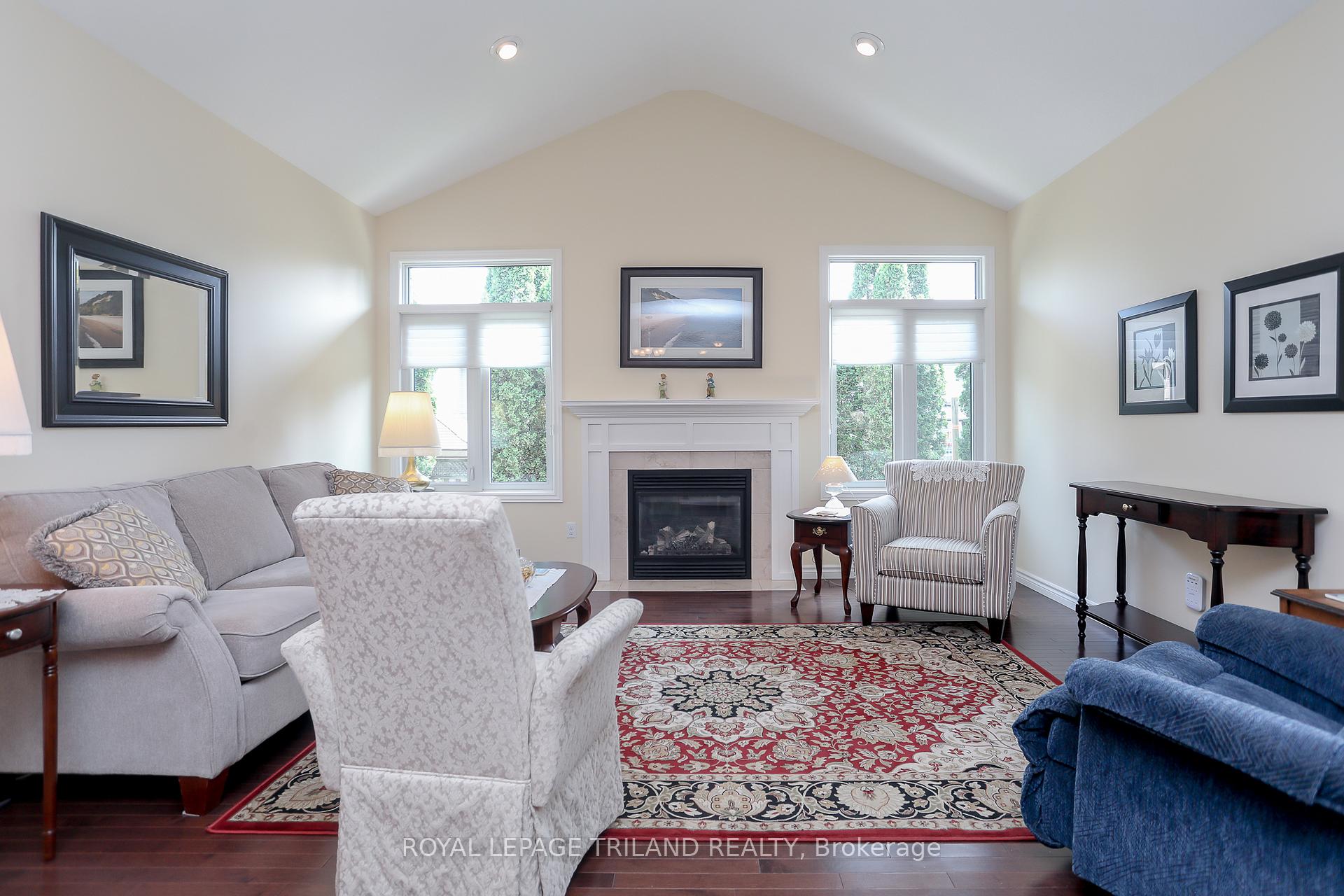 Photo 8 of Unit 31, 100 Southgate Parkway, St. Thomas — HOMEH