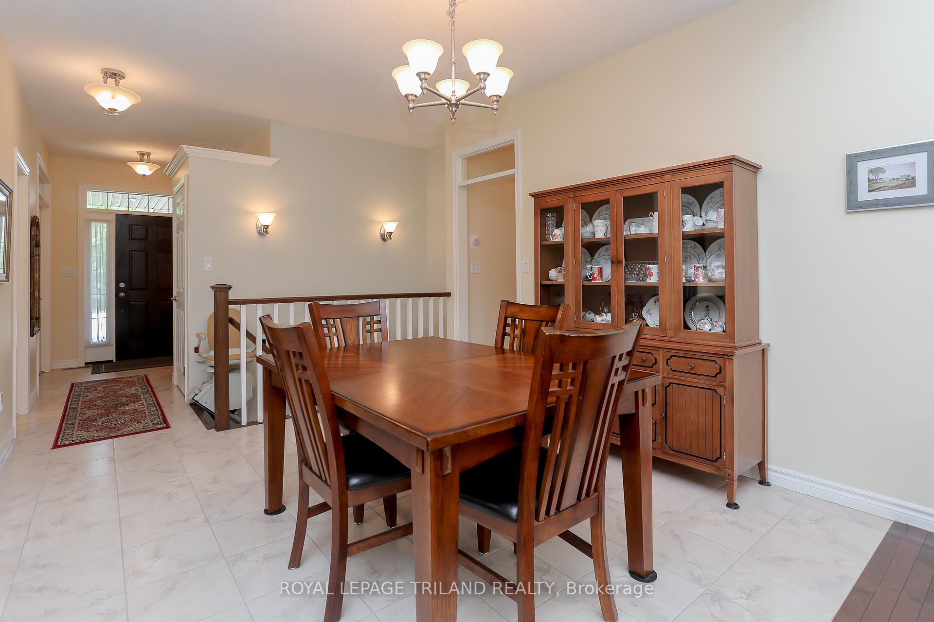 Photo 11 of Unit 31, 100 Southgate Parkway, St. Thomas — HOMEH