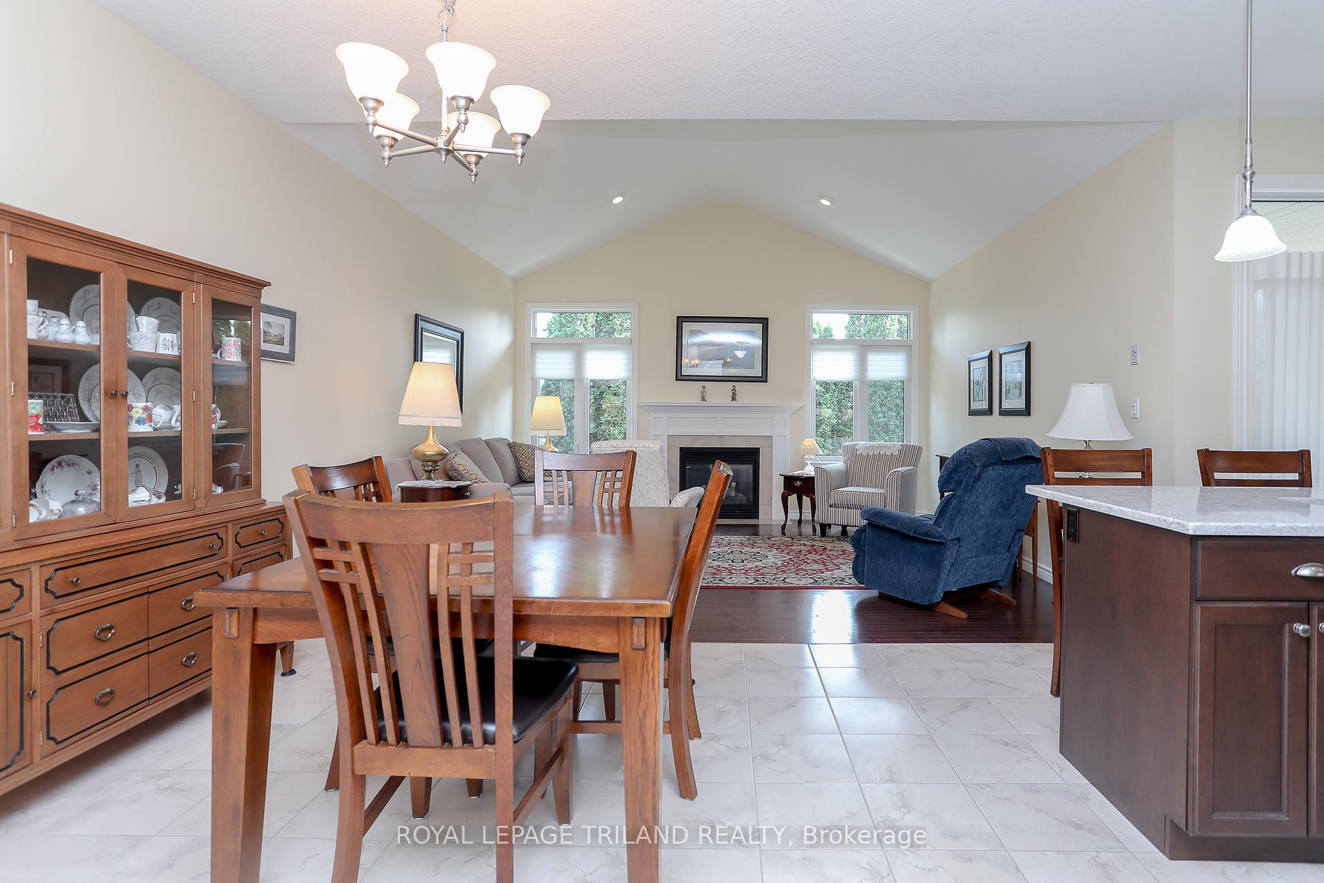 Photo 12 of Unit 31, 100 Southgate Parkway, St. Thomas — HOMEH