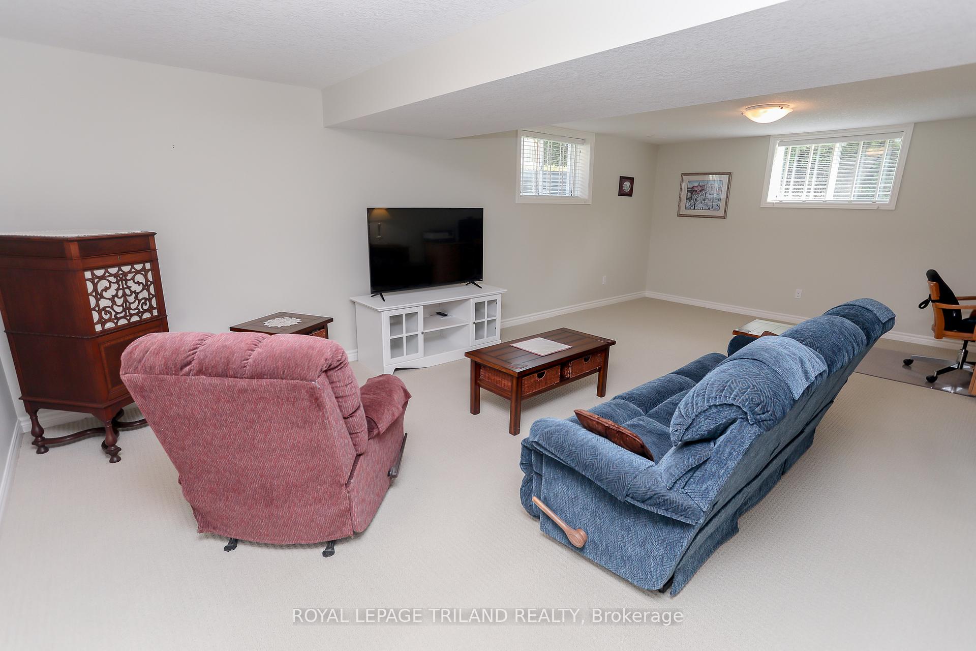 Photo 30 of Unit 31, 100 Southgate Parkway, St. Thomas — HOMEH