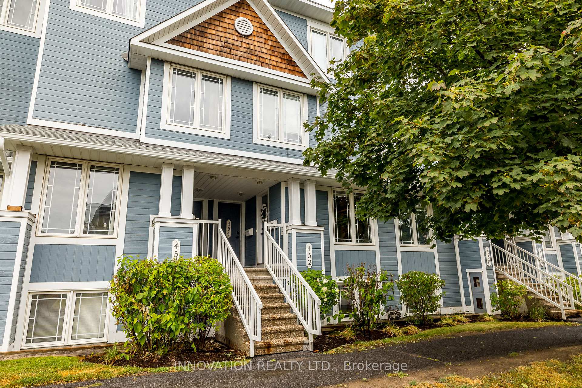 Photo 1 of 452 Hillsboro Private, Ottawa, Kanata - Emerald Meadows/Trailwest — HOMEH