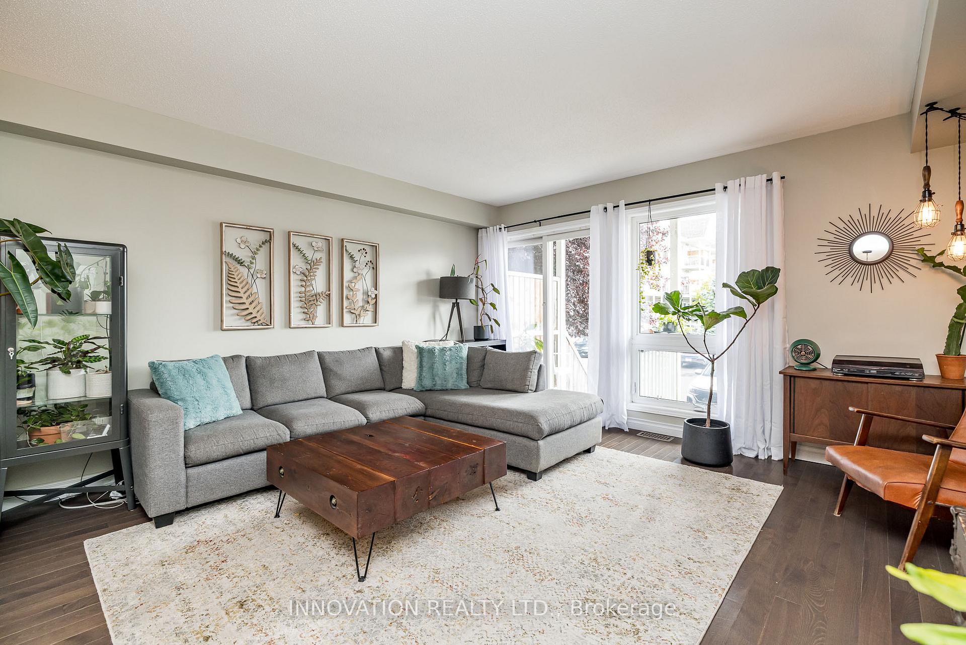 Photo 15 of 452 Hillsboro Private, Ottawa, Kanata - Emerald Meadows/Trailwest — HOMEH