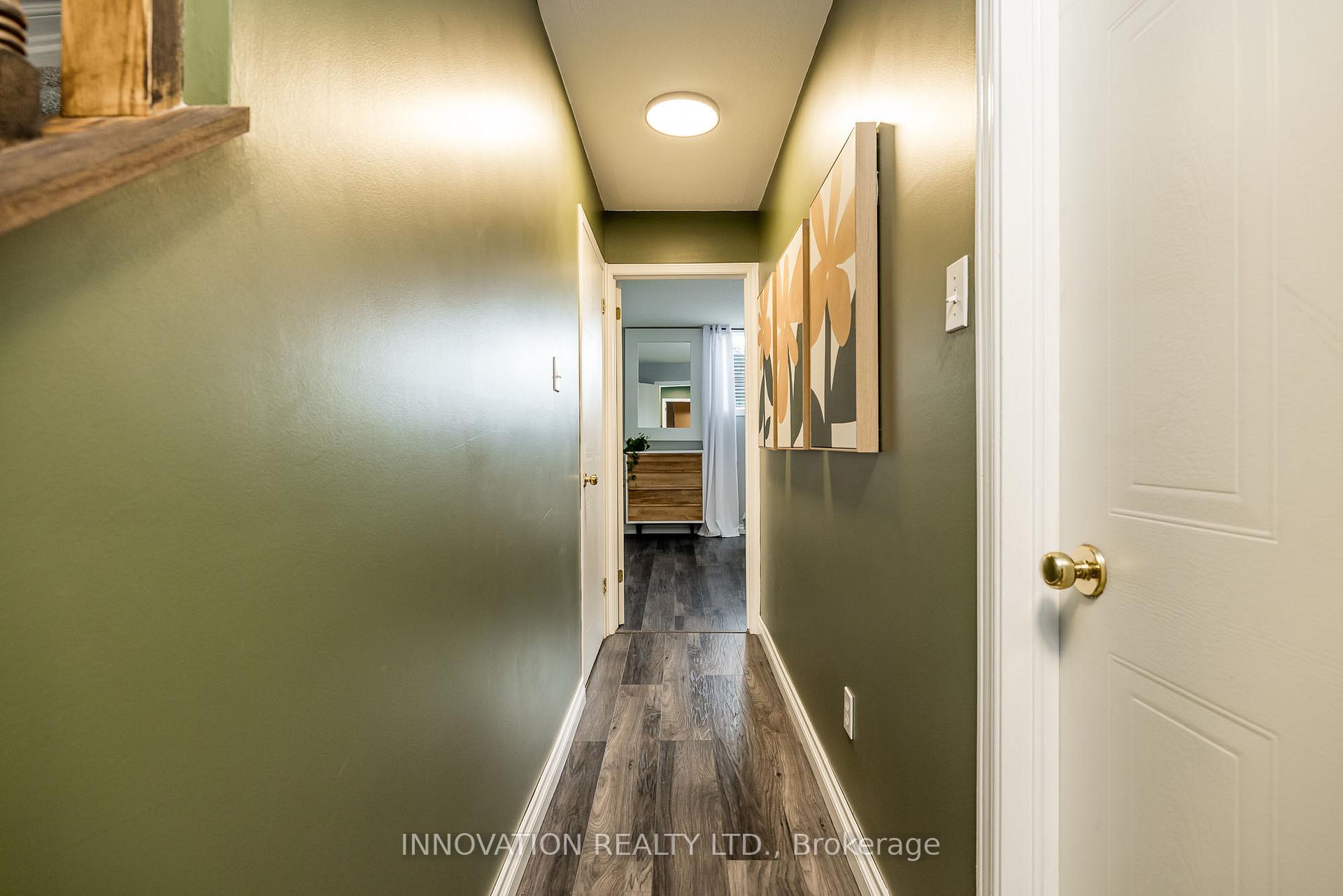 Photo 18 of 452 Hillsboro Private, Ottawa, Kanata - Emerald Meadows/Trailwest — HOMEH