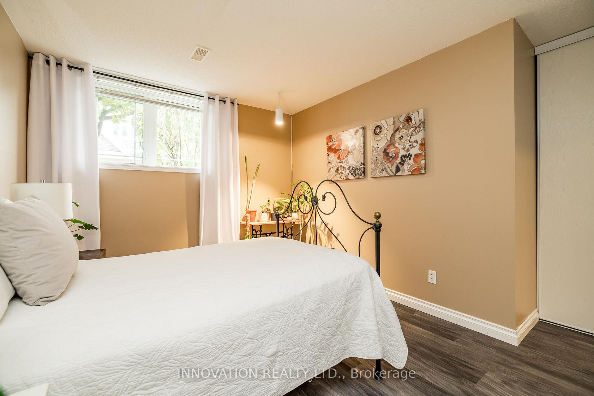 Photo 26 of 452 Hillsboro Private, Ottawa, Kanata - Emerald Meadows/Trailwest — HOMEH