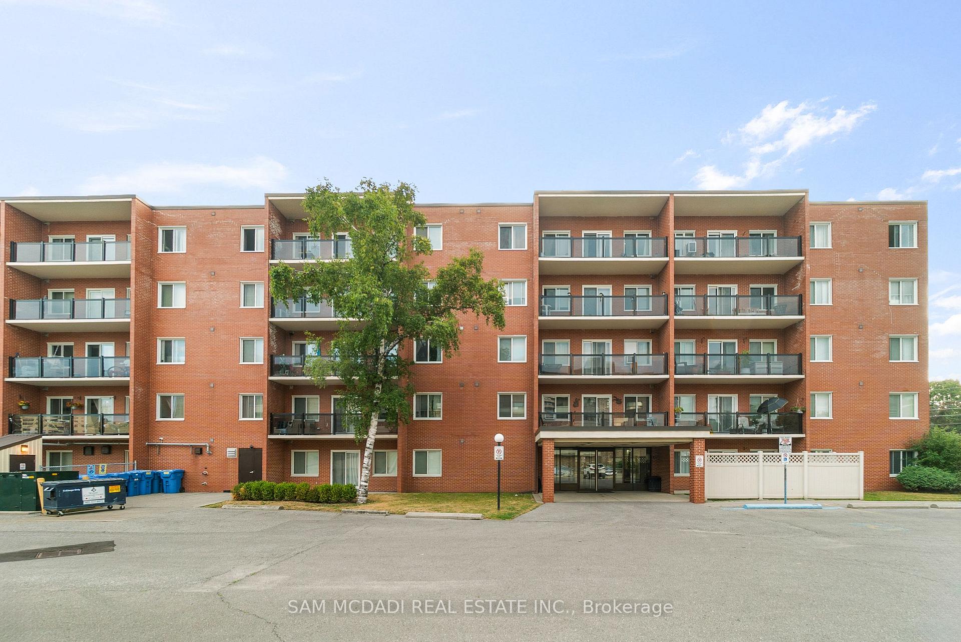 Front of Unit 205, 131 Taunton Road E