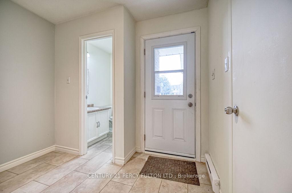 Photo 6 of Unit 15, 700 Harmony Road N, Oshawa, Pinecrest — HOMEH