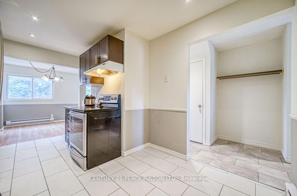 Photo 16 of Unit 15, 700 Harmony Road N, Oshawa, Pinecrest — HOMEH