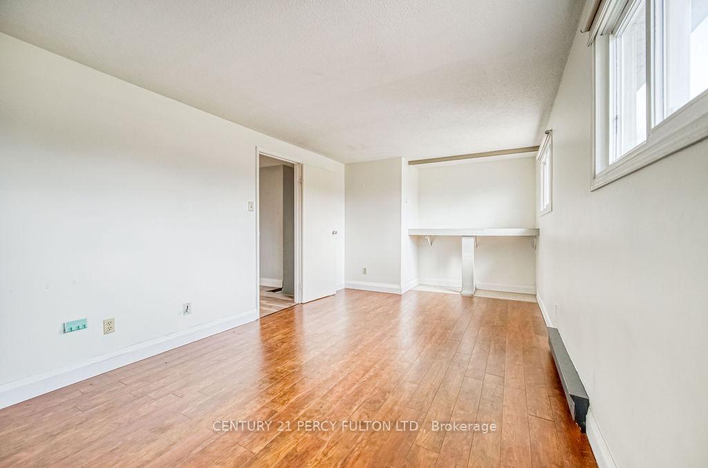 Photo 61 of Unit 15, 700 Harmony Road N, Oshawa, Pinecrest — HOMEH