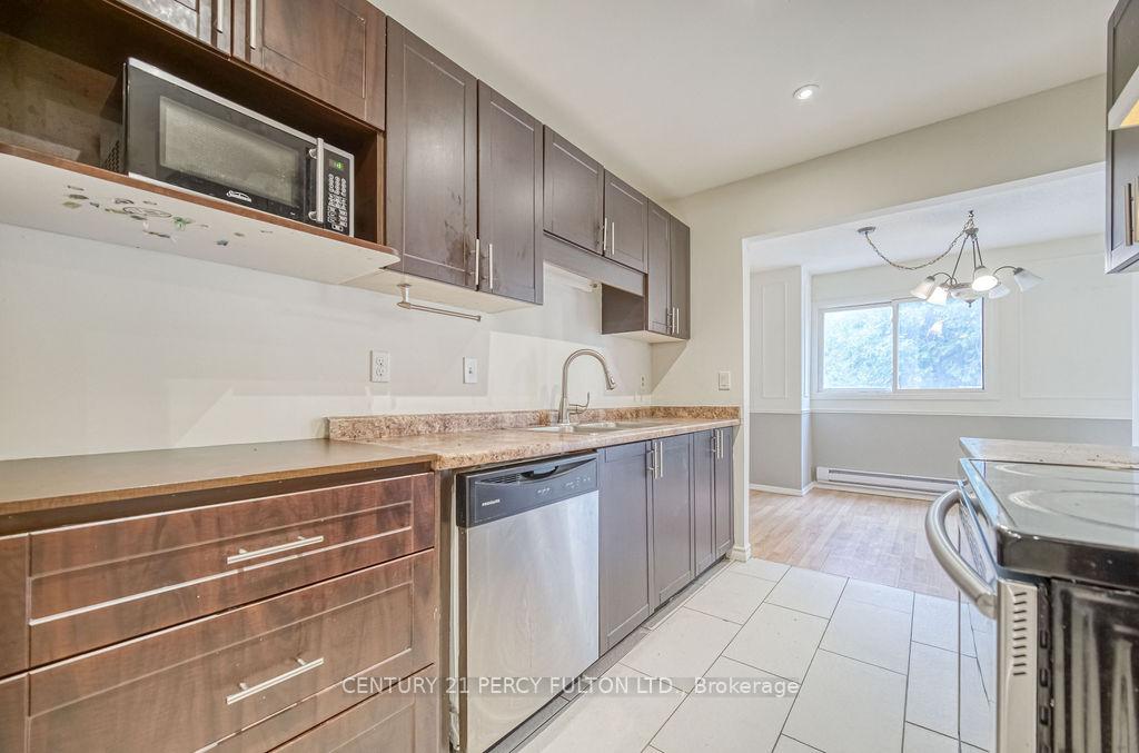 Photo 37 of Unit 15, 700 Harmony Road N, Oshawa, Pinecrest — HOMEH