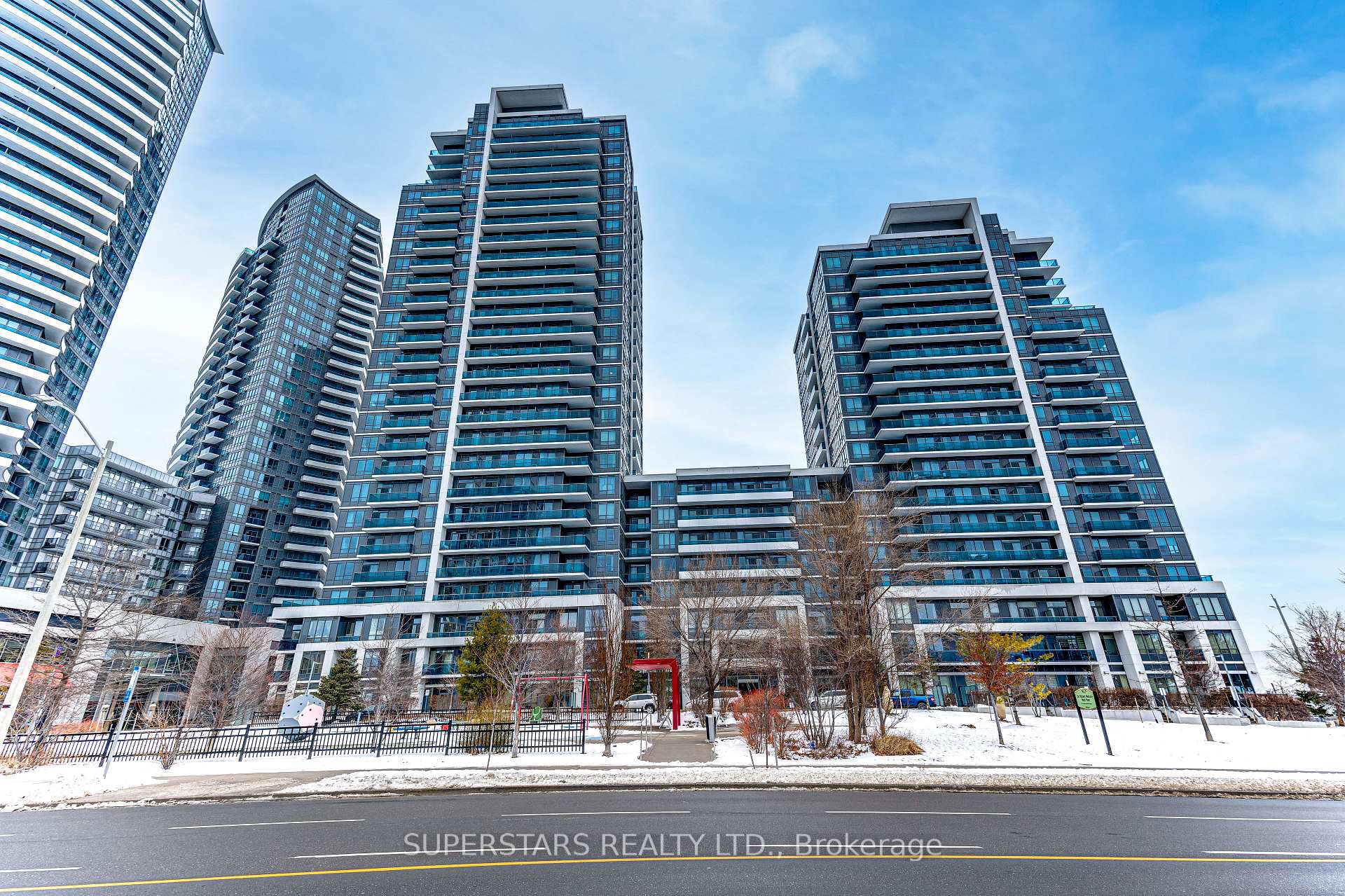 Photo 1 of Unit 811, 7167 Yonge Street, Markham, Thornhill — HOMEH