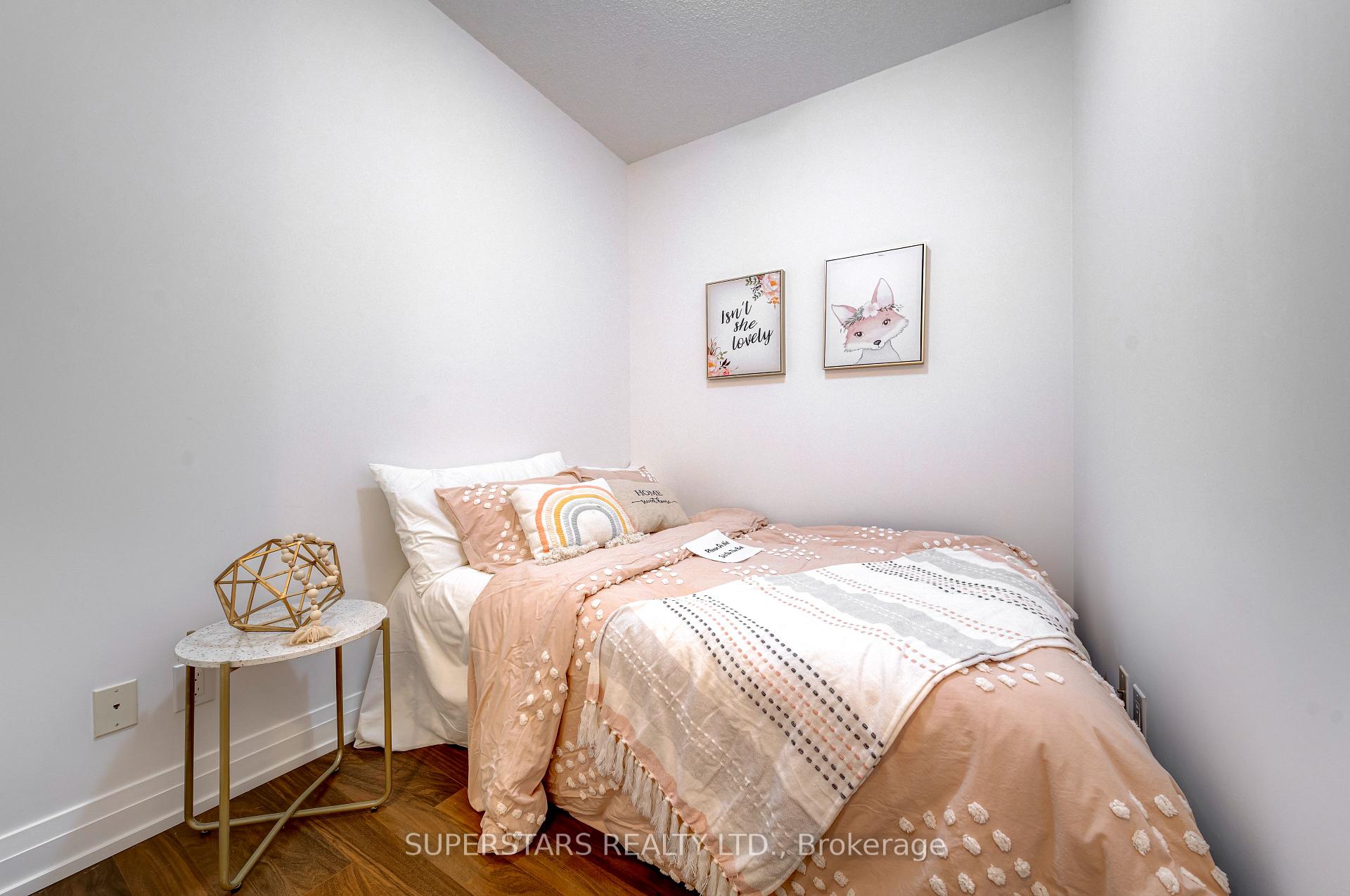 Photo 3 of Unit 811, 7167 Yonge Street, Markham, Thornhill — HOMEH