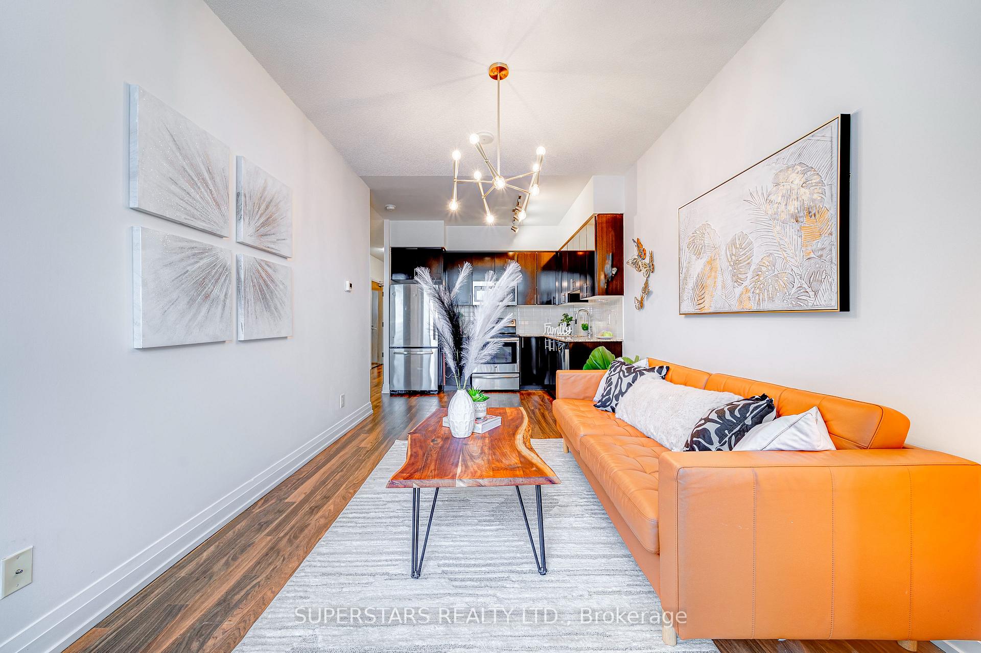 Photo 17 of Unit 811, 7167 Yonge Street, Markham, Thornhill — HOMEH