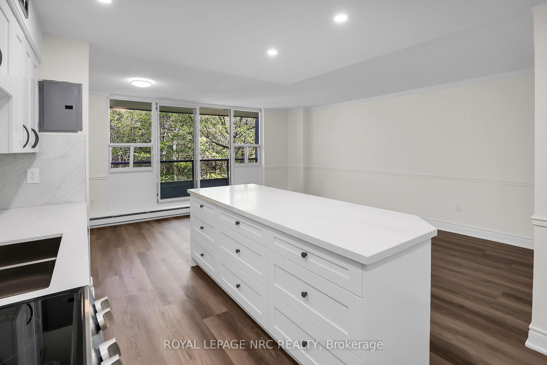Photo 9 of Unit 303, 1968 Main Street W, Hamilton, Ainslie Wood — HOMEH