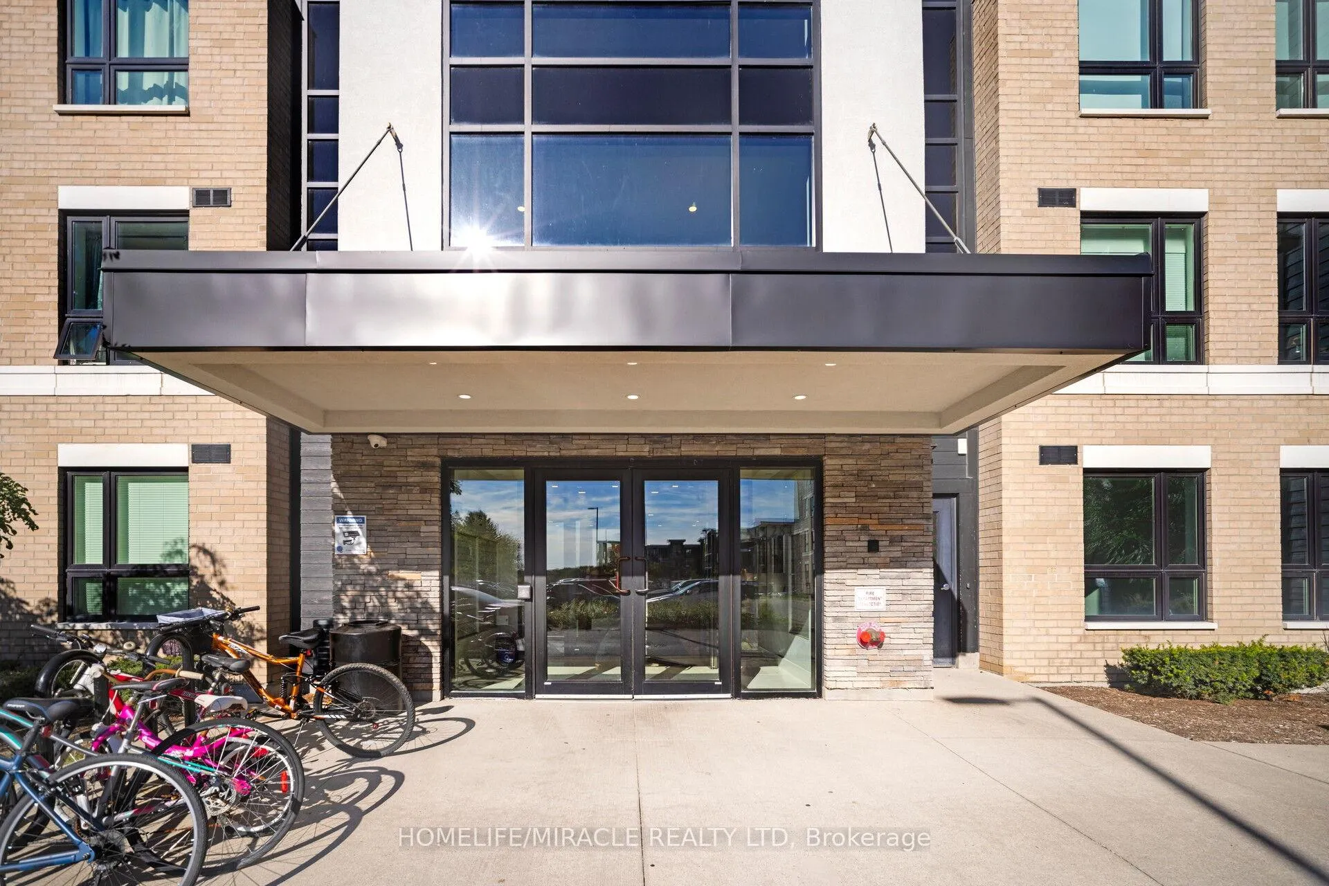 Photo 4 of Unit 304, 1284 Gordon Street, Guelph, Kortright East — HOMEH