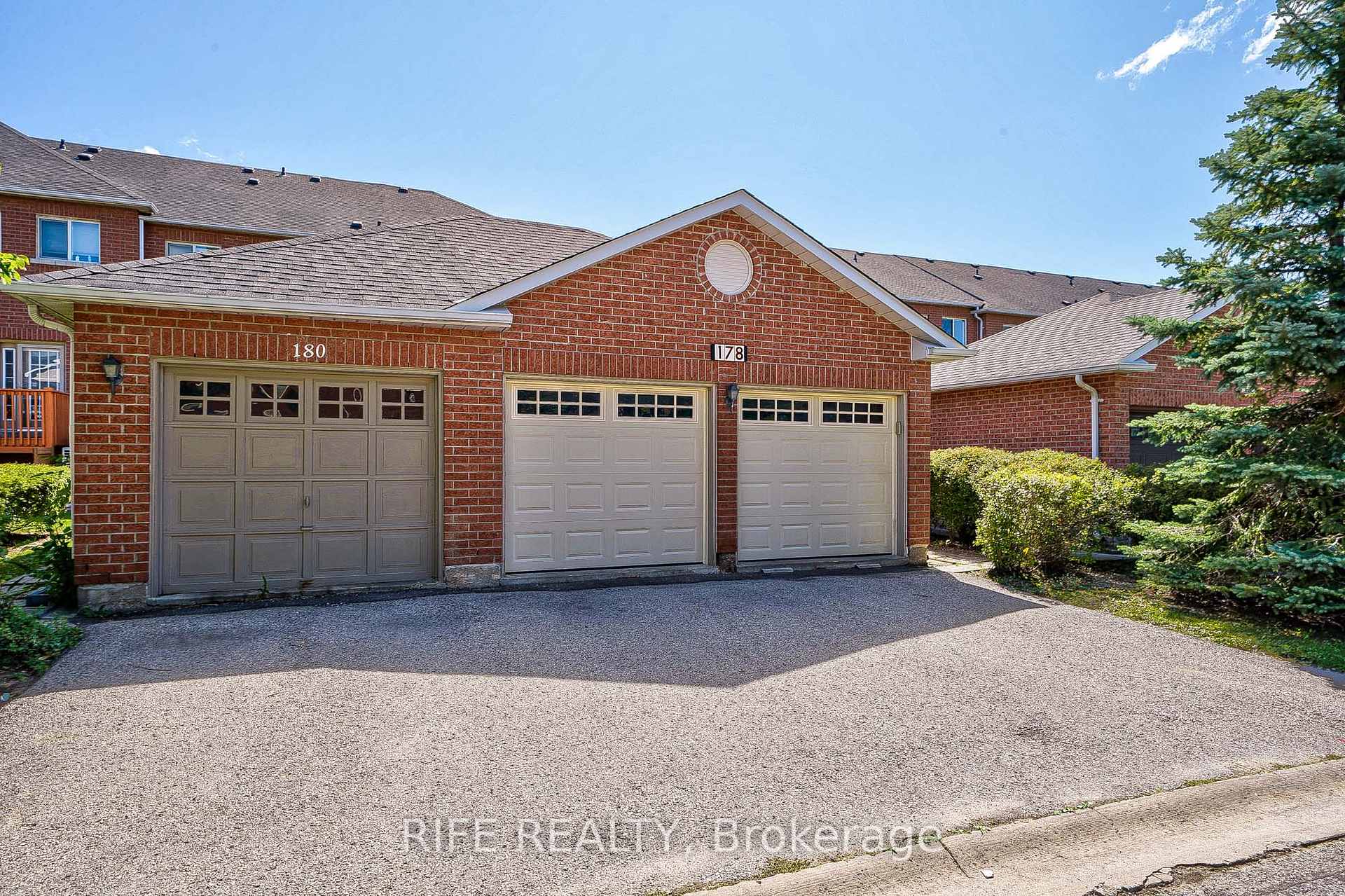 Photo 13 of 178 Town Centre Boulevard, Markham, Unionville — HOMEH