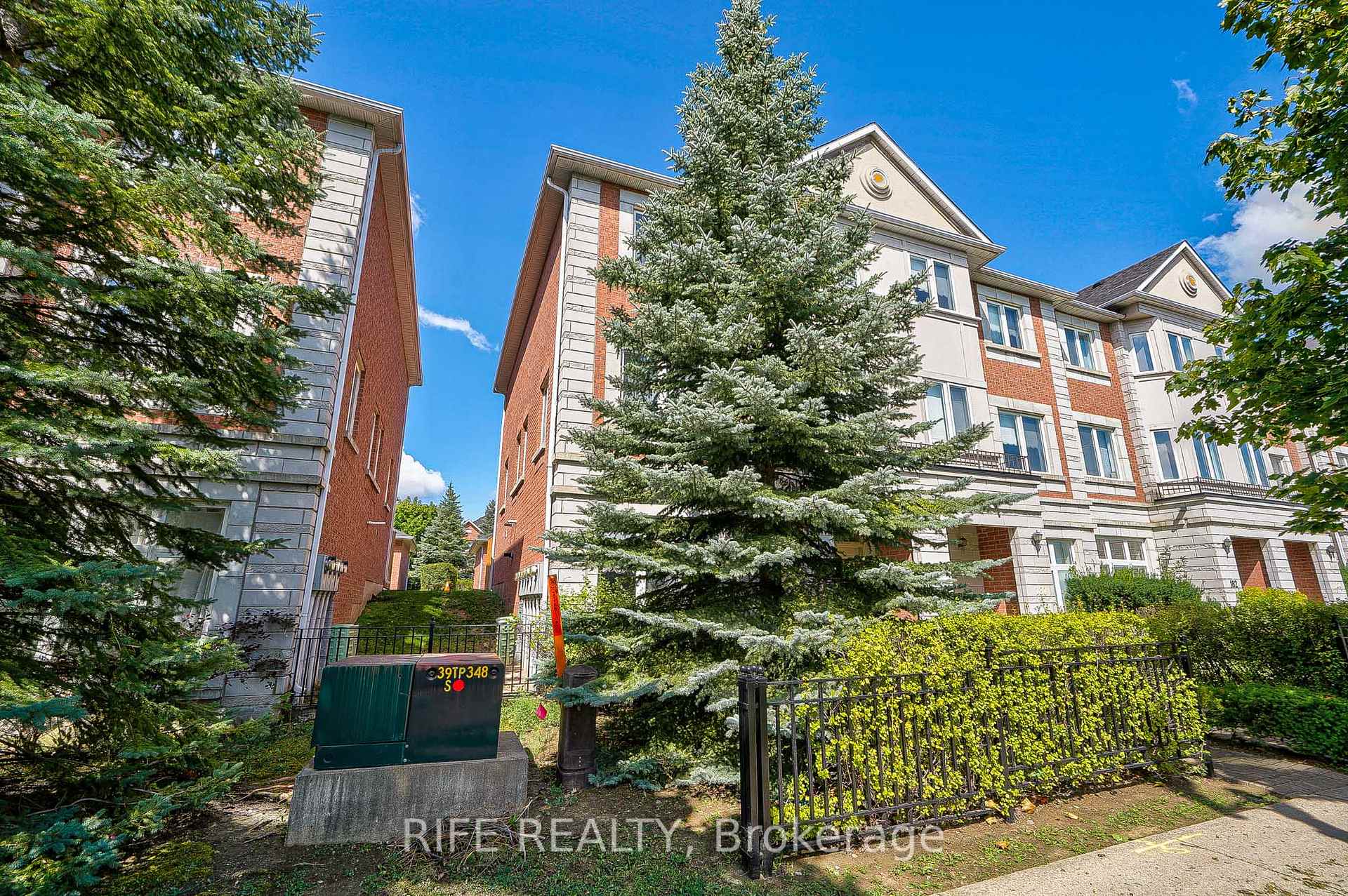 Photo 15 of 178 Town Centre Boulevard, Markham, Unionville — HOMEH